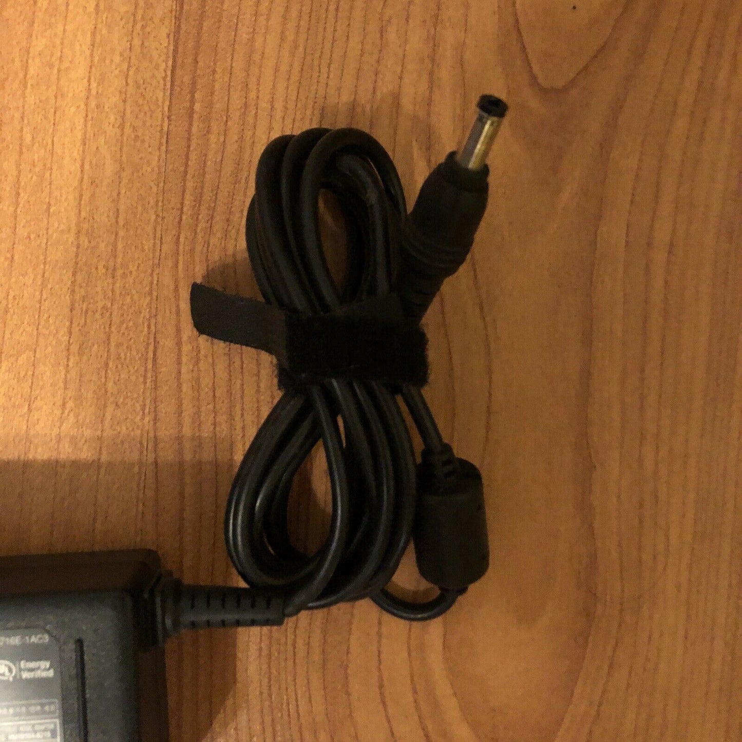 Genuine TOSHIBA PA3716E-1AC3 AU PLUG 19V 4.7A 2.5*5.5MM AC Adapter