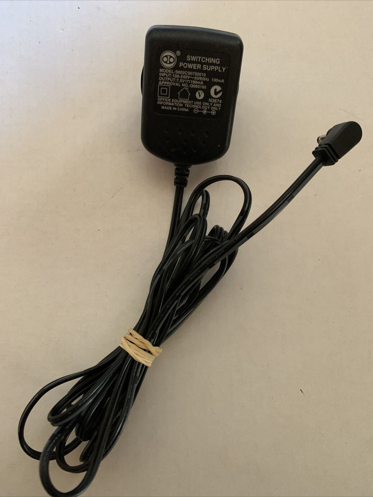 Switching Power Supply S002CS0750010 7.5v  1000mA