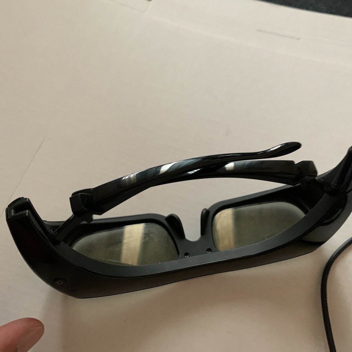 Original Sony TDG-BR250 3D Active Shutter Glasses For Sony Bravia TV & USB Cable