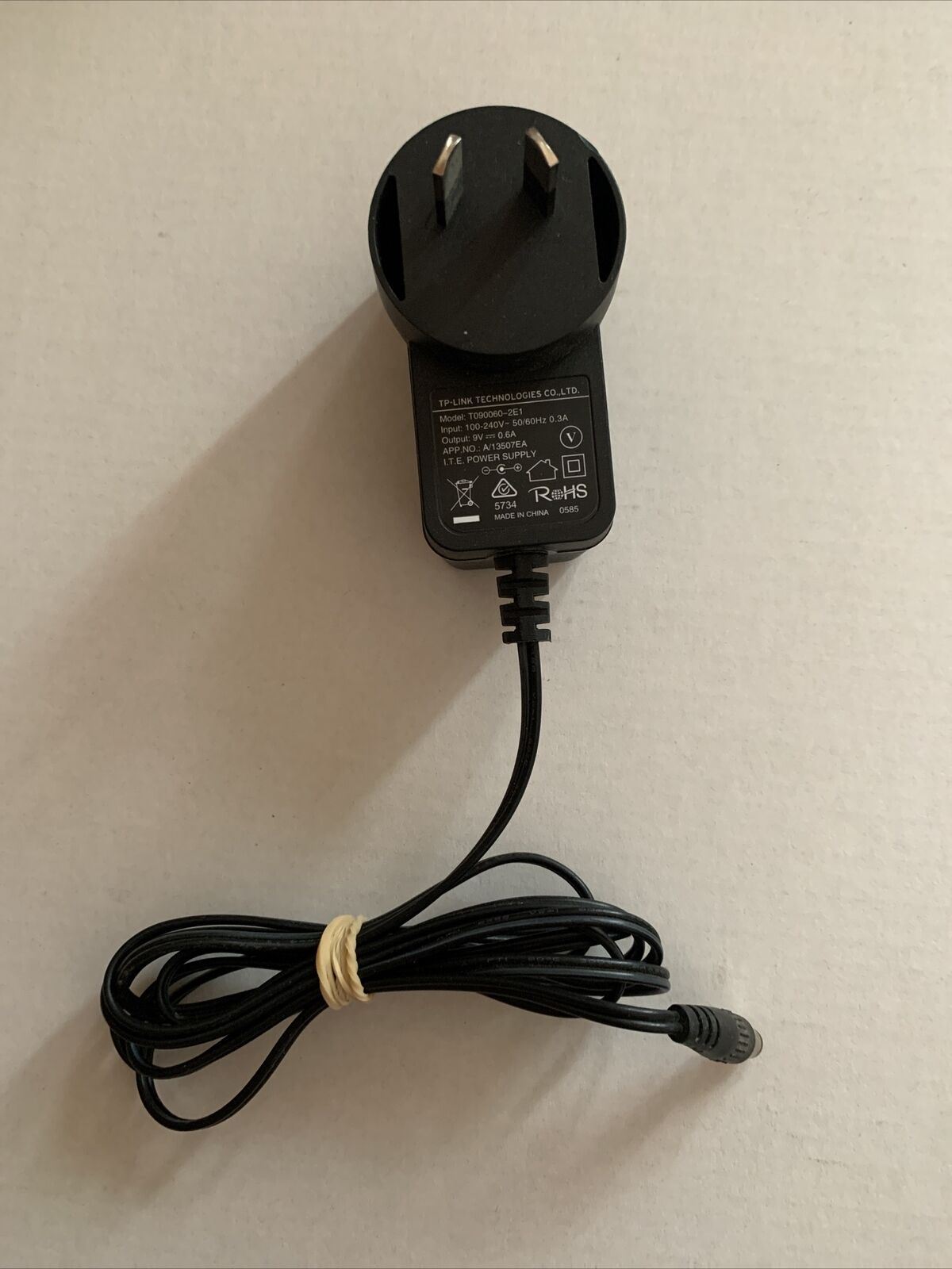 Genuine TP-Link T090060-2E1 Power Supply 9v 0.6a AC Adaptor