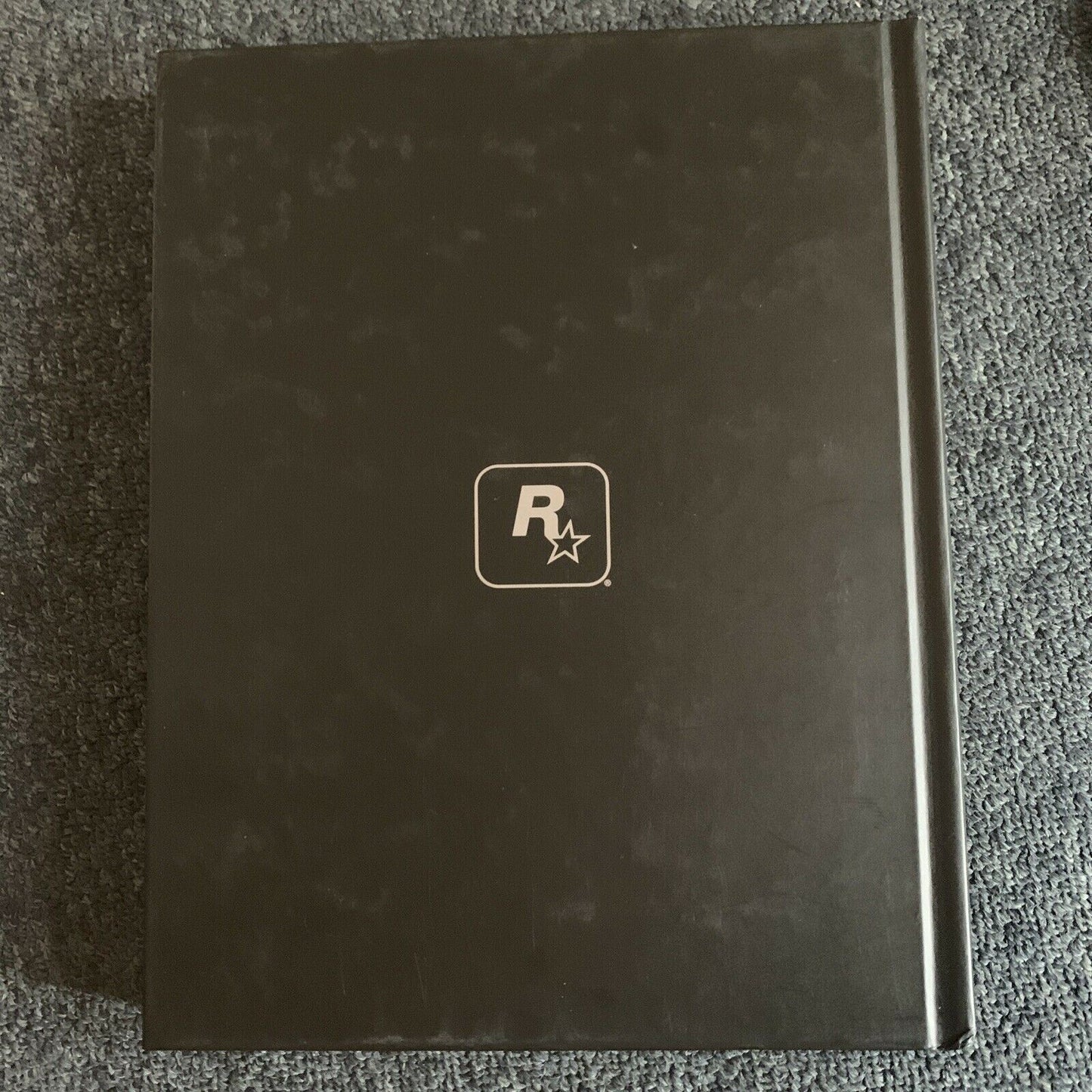 Grand Theft Auto V Limited Edition Strategy Guide Book - Hardcover