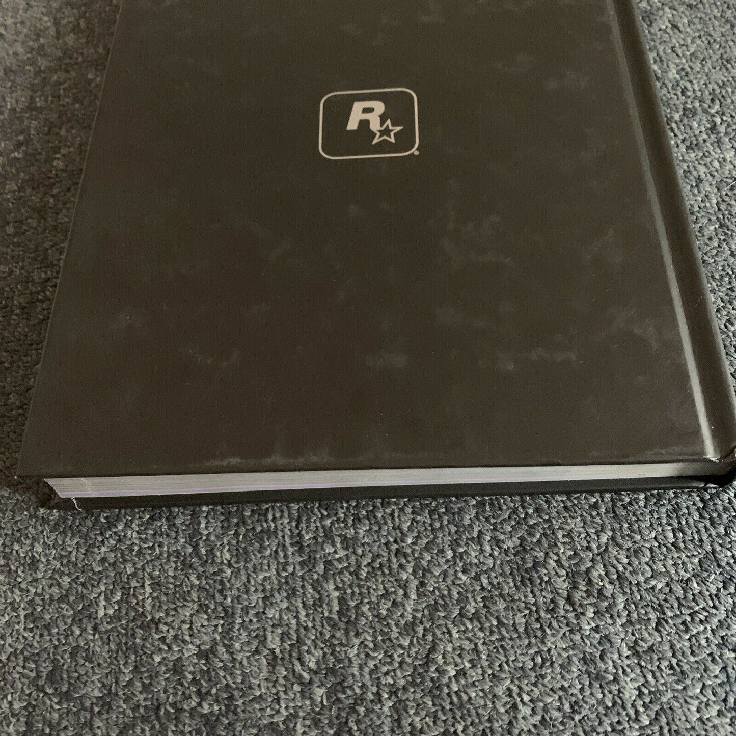 Grand Theft Auto V Limited Edition Strategy Guide Book - Hardcover