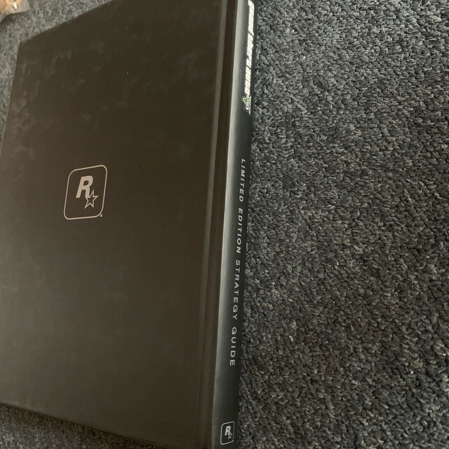 Grand Theft Auto V Limited Edition Strategy Guide Book - Hardcover