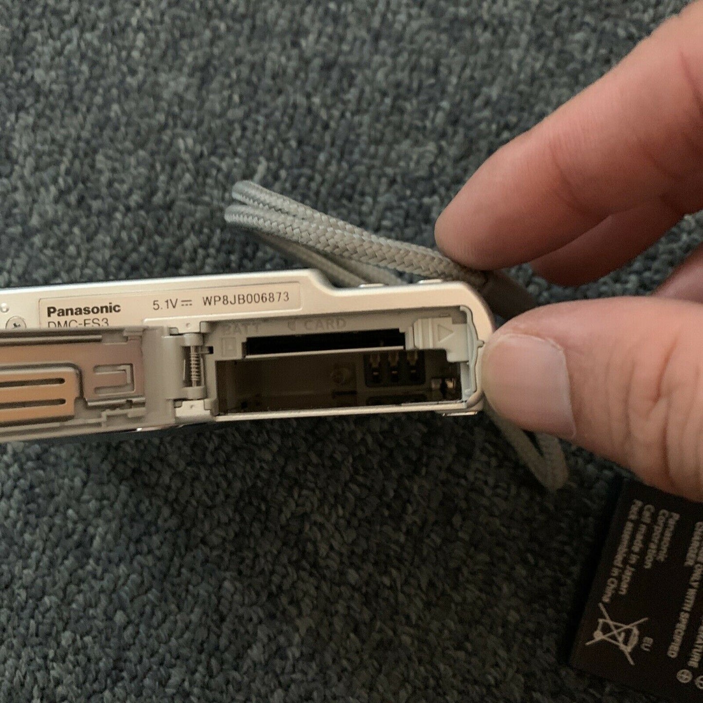 Panasonic Lumix DMC-FS3 Digital Camera 8.1MP With Carrying Case