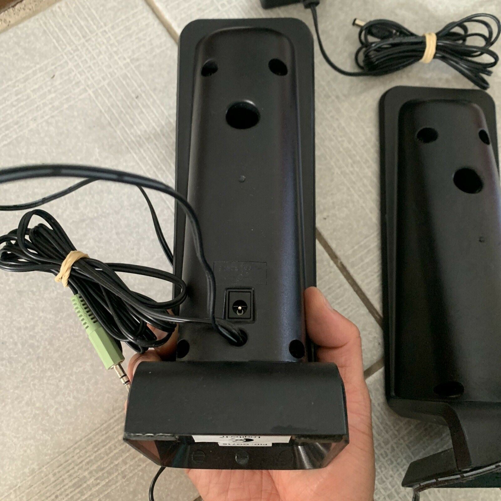 Logitech R-10 Speakers S-0152B1 4 Watts 2.0 Two-Piece Stereo Computer ...