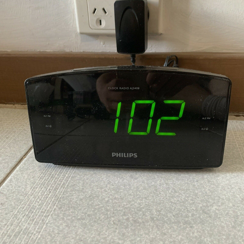 Philips LCD Clock Alarm FM Radio AJ3400 Retro Unit