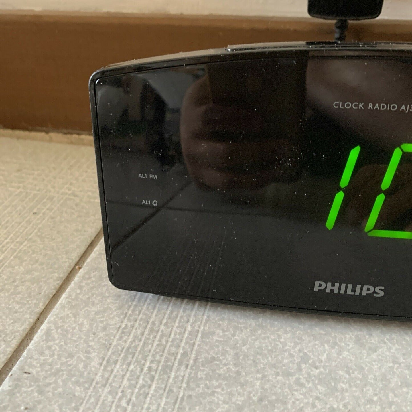 Philips LCD Clock Alarm FM Radio AJ3400