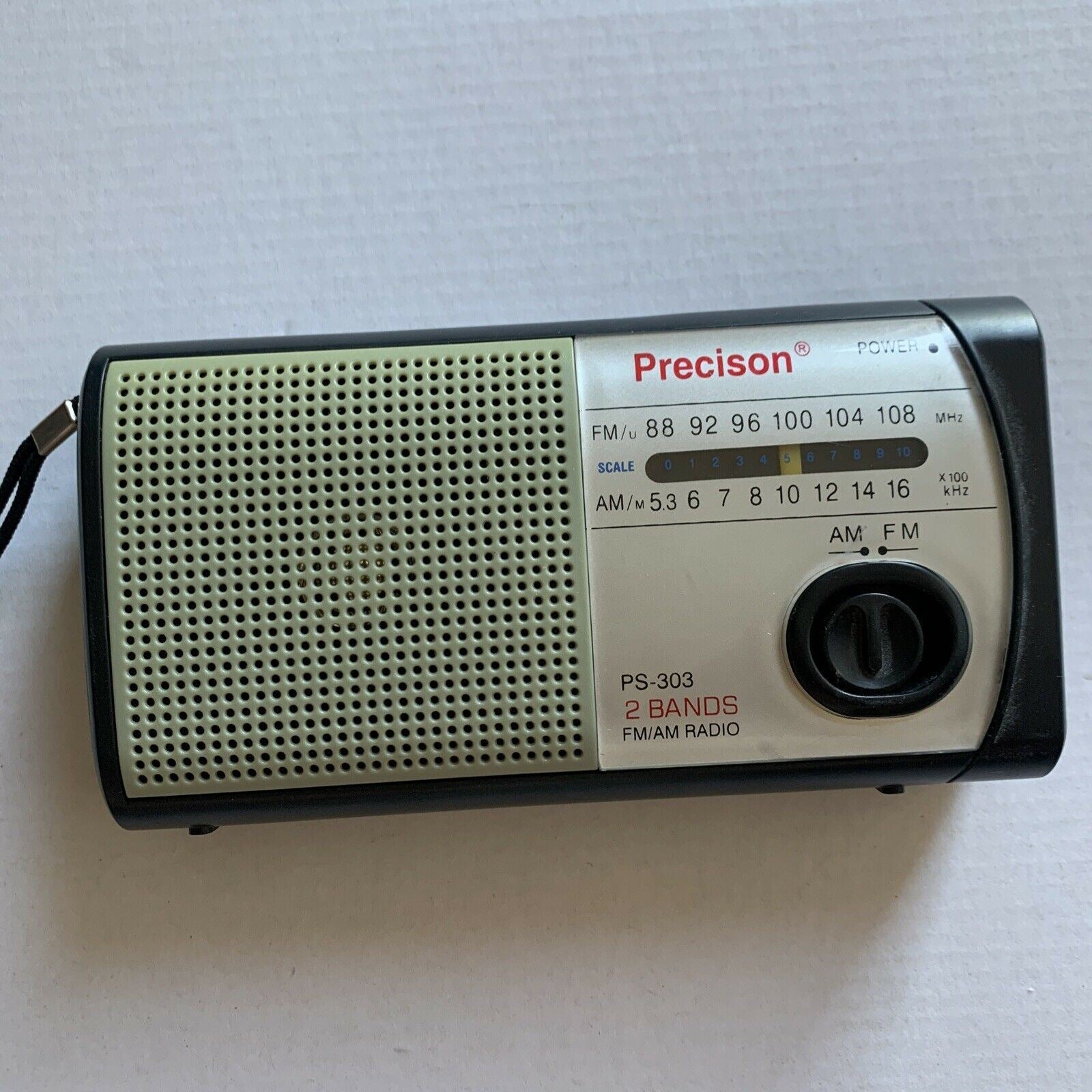 Precision PS-303 FM/AM Portable Radio – Retro Unit