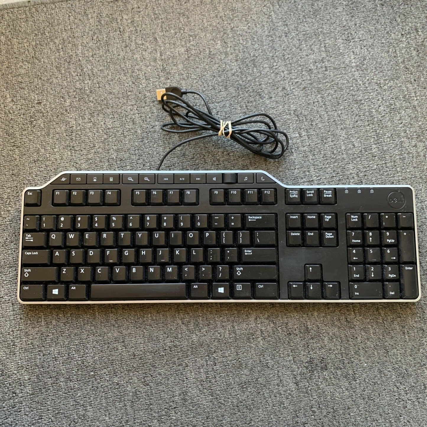 Dell KB522p Multimedia Black Wired Keyboard 2-Port USB Hub