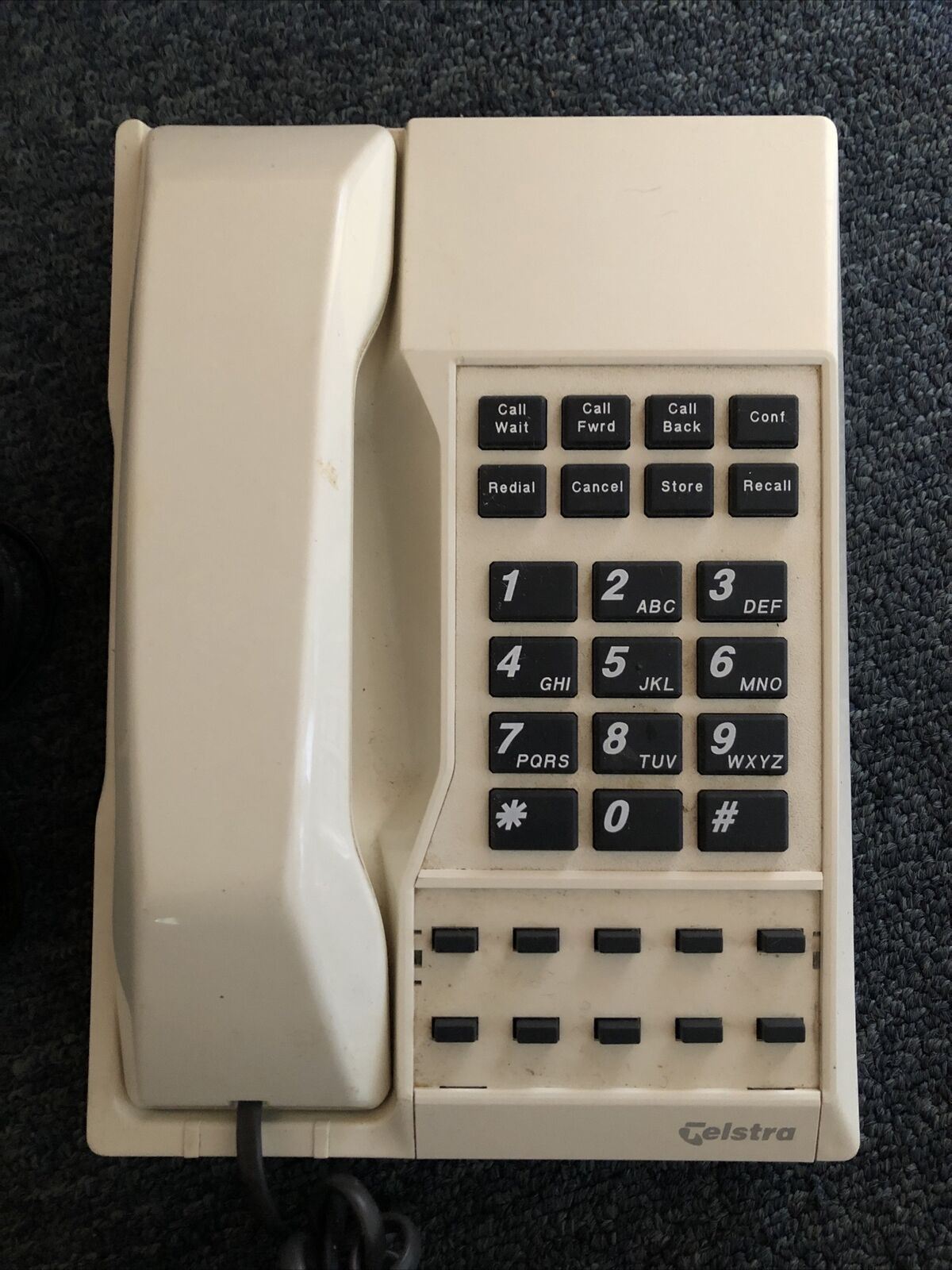 Telstra Touch Telstra TF400C Corded Home Phone Telephone Touch phone Landline – Retro ...