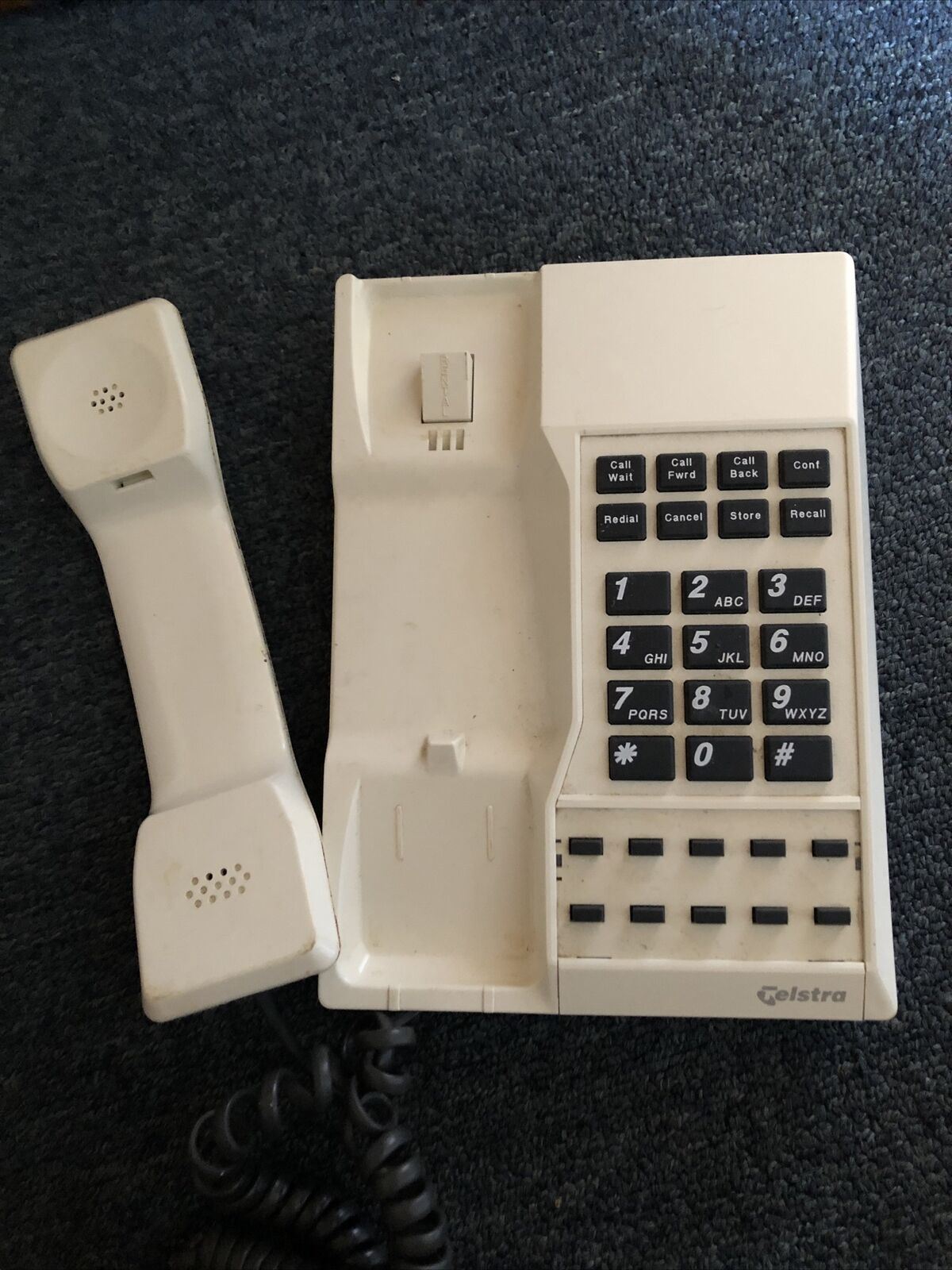 Telstra TF400C Corded Home Phone Telephone Touch phone Landline