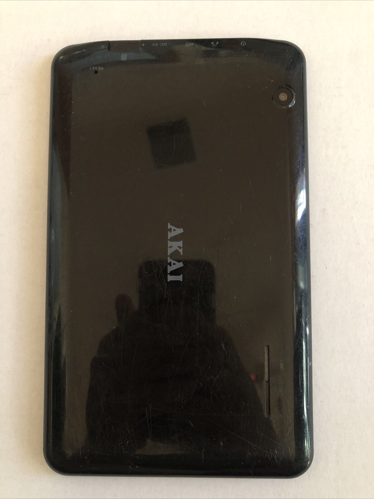 Akai 7" Android Tablet WH7012 with Quad Core CPU