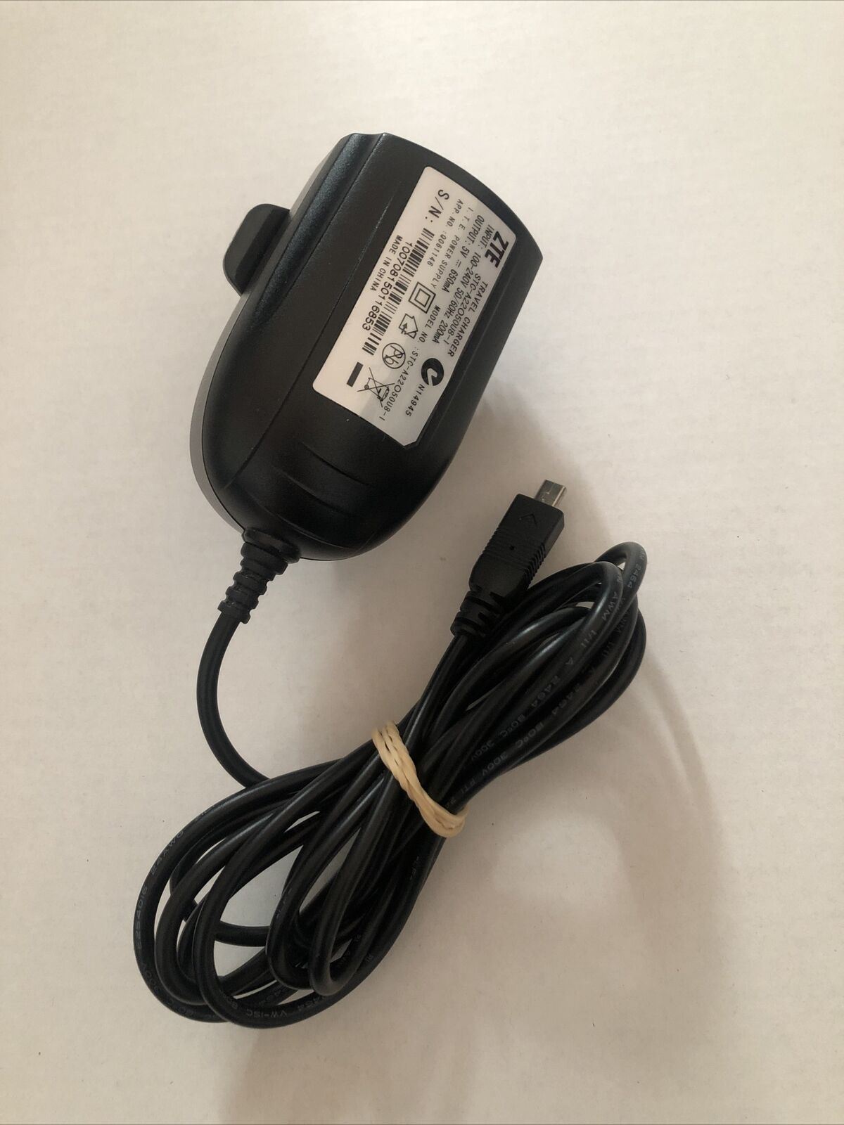 Genuine ZTE Travel Charger STC-A22O50U8-I 5V 650mA AC Adapter