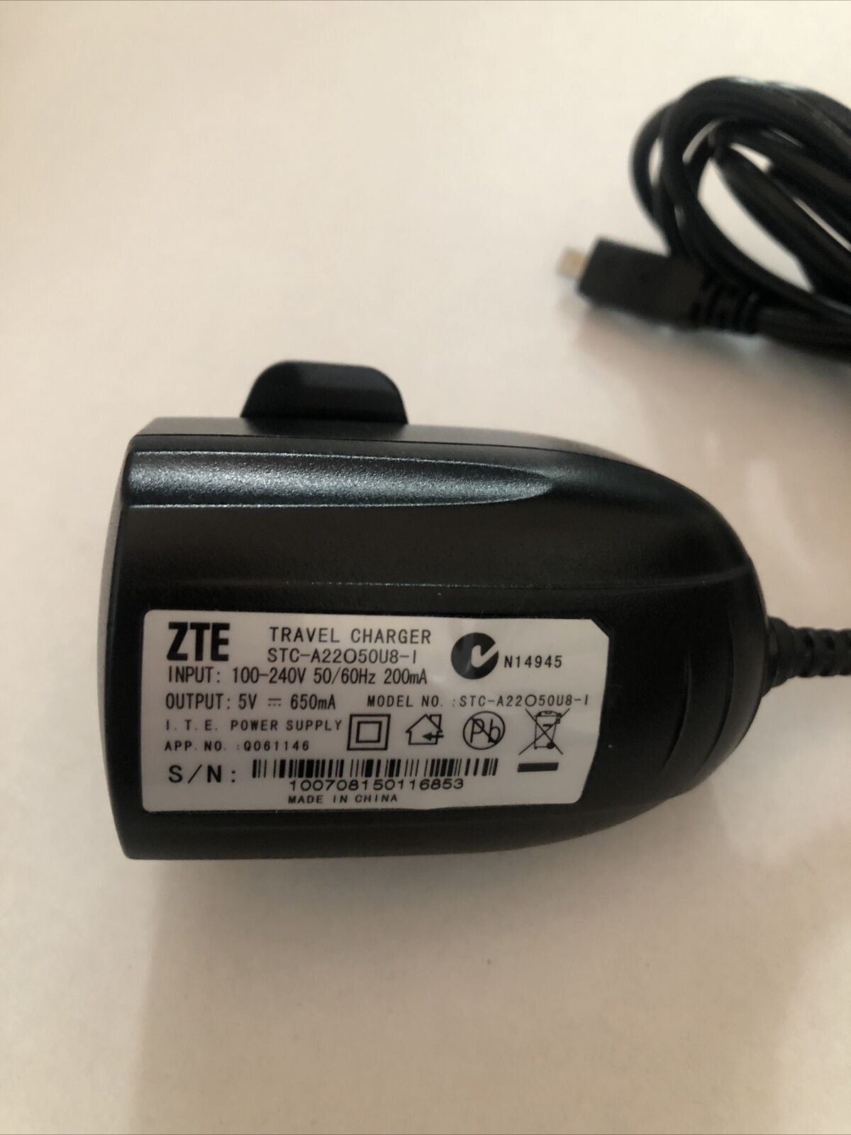 Genuine ZTE Travel Charger STC-A22O50U8-I 5V 650mA AC Adapter