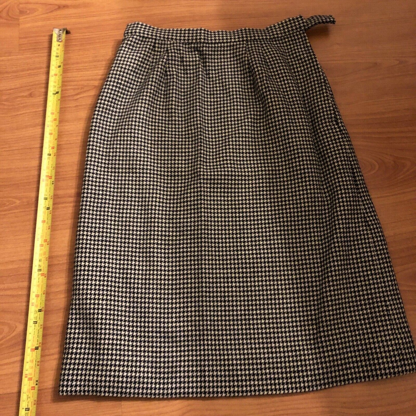 Vintage Luxury Check Fabric Jacket & Pencil Skirt