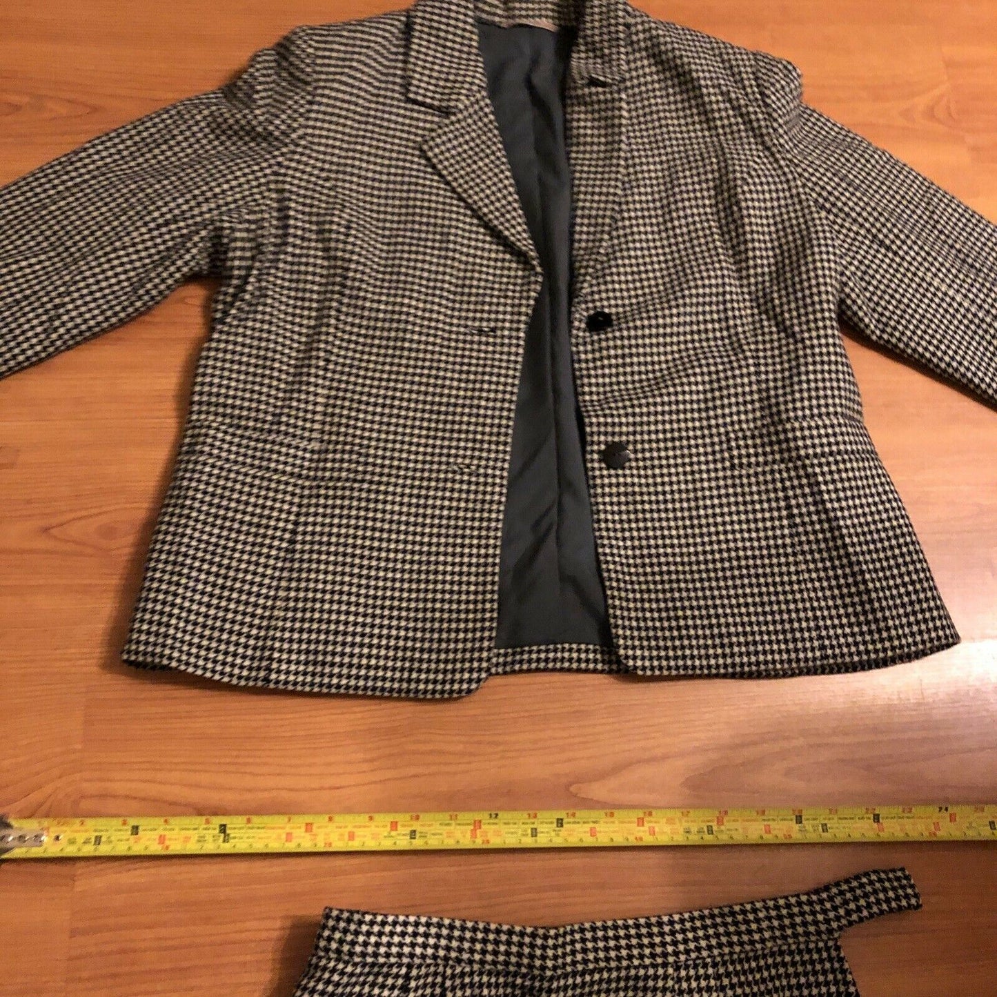 Vintage Luxury Check Fabric Jacket & Pencil Skirt