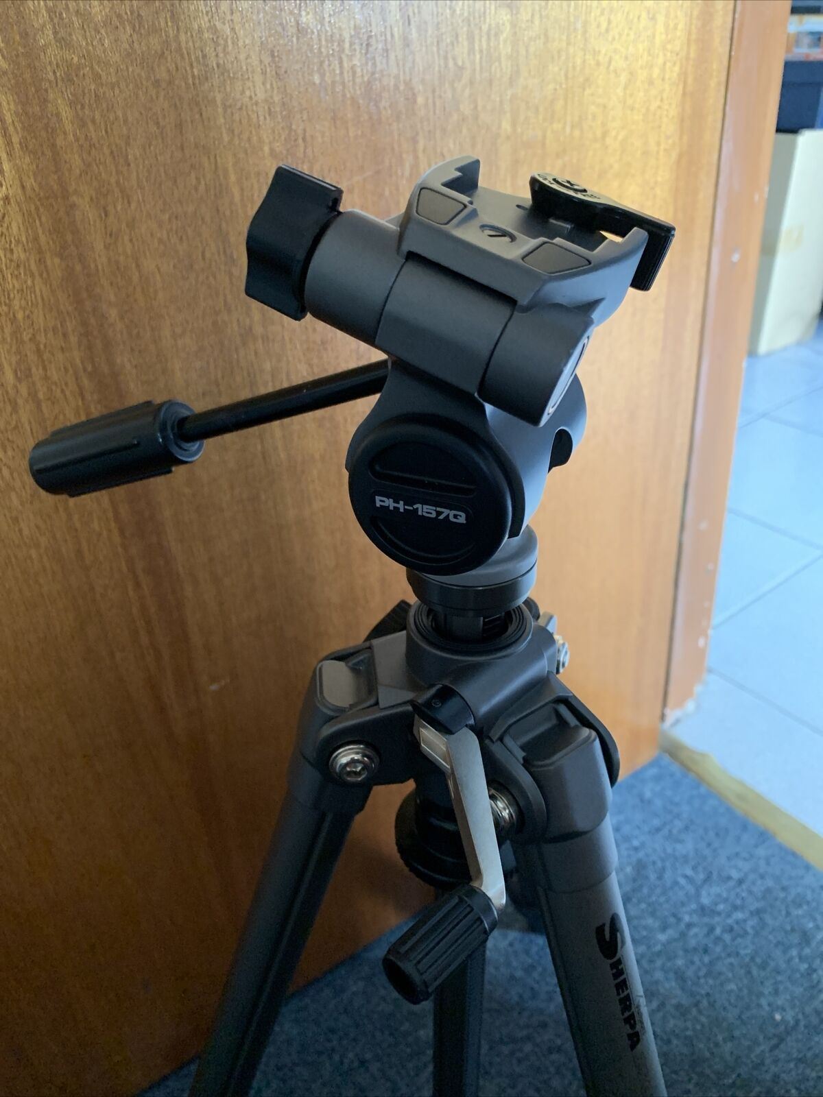 Velbon Sherpa 250R Camera Tripod