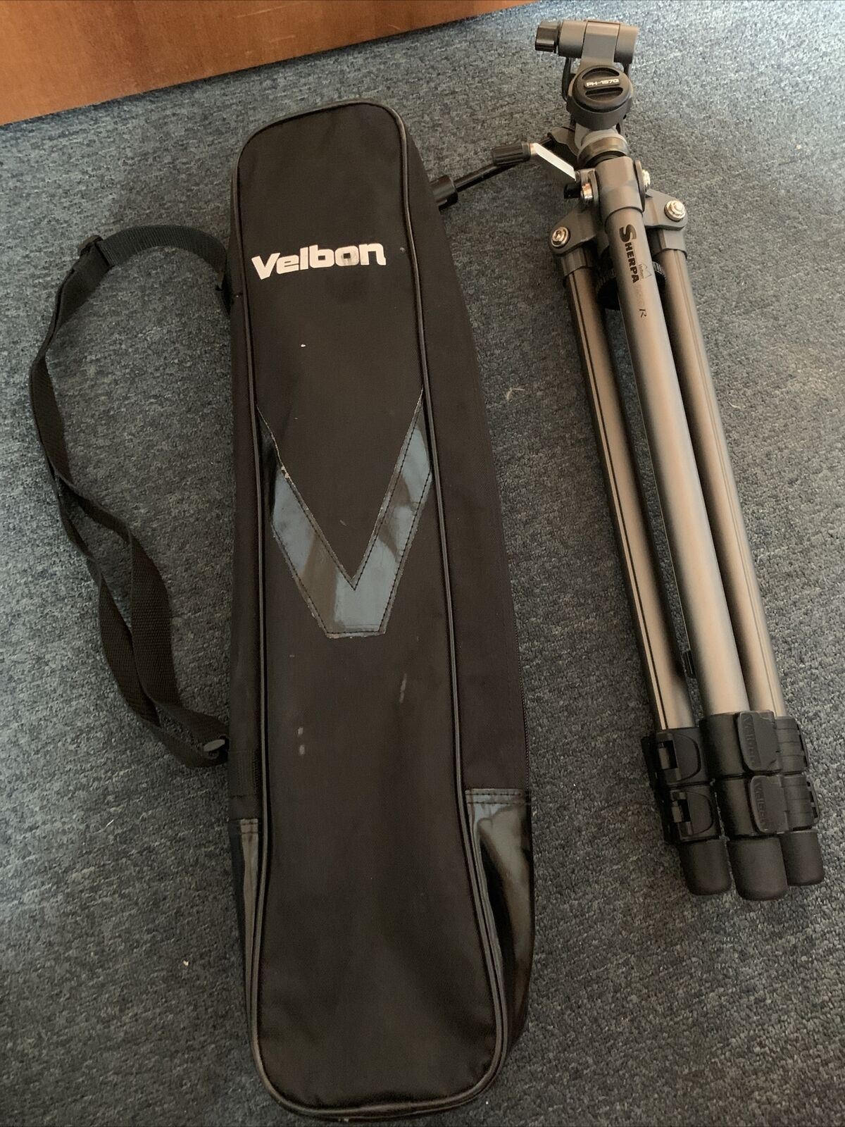 Velbon Sherpa 250R Camera Tripod