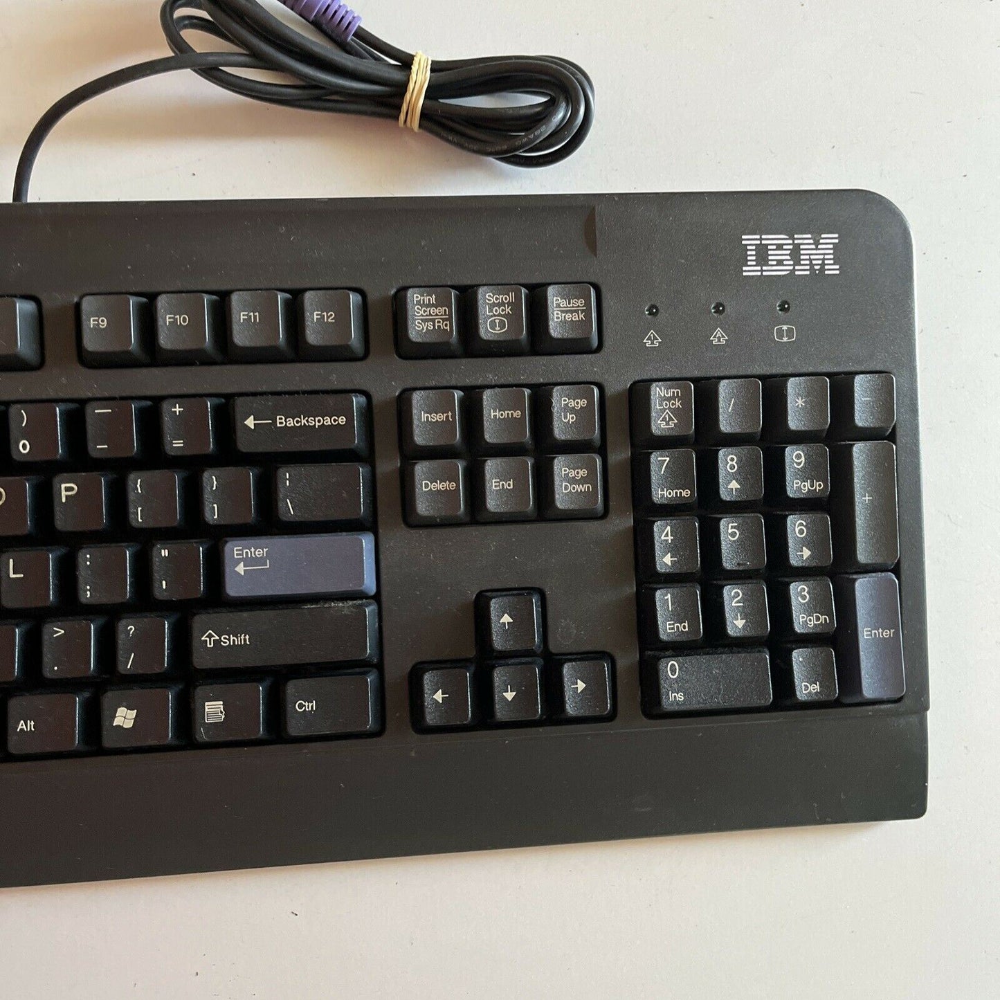 Vintage IBM PS/2 Wired Keyboard Black  SK-8820 - Tested & Working