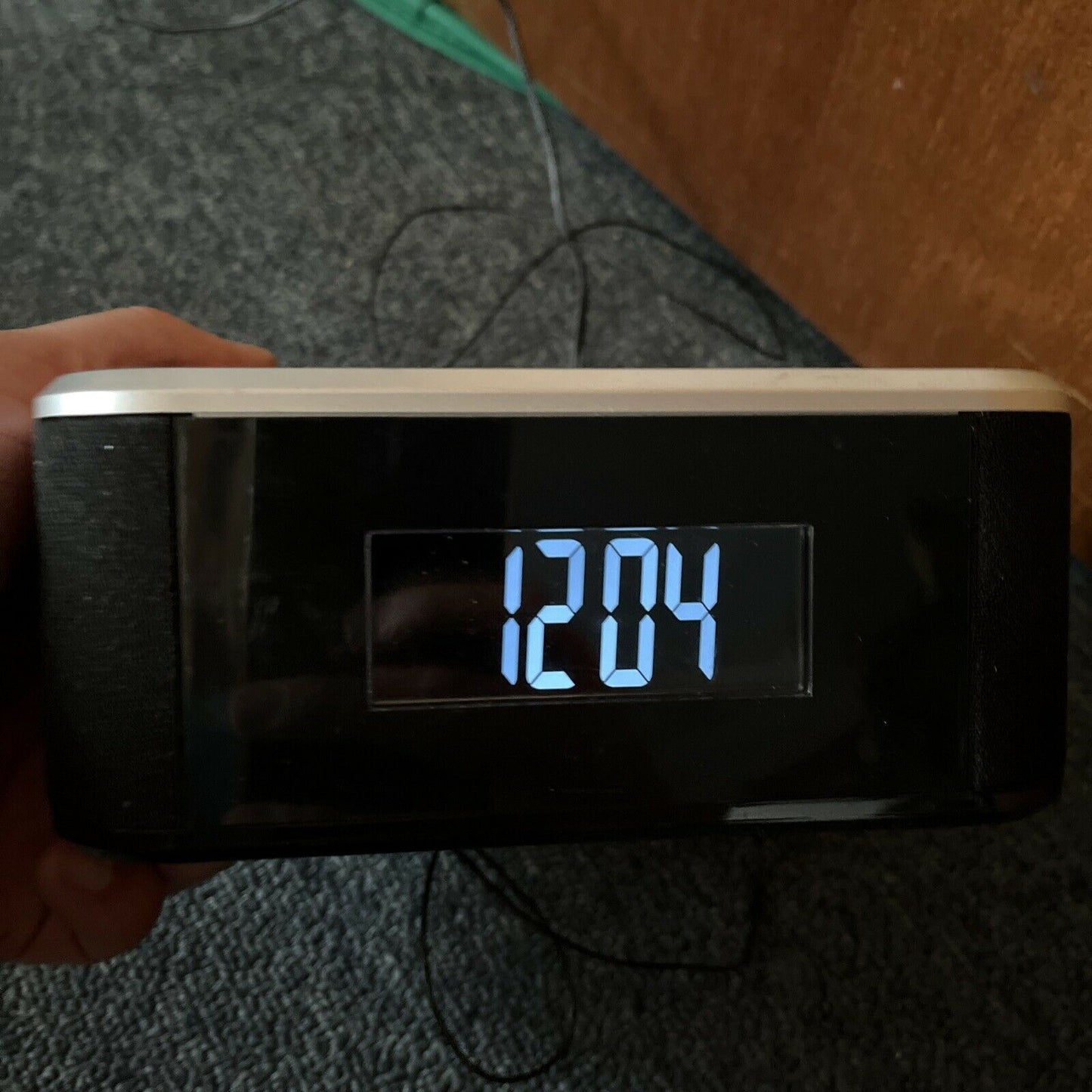 Audiosonic Alarm Clock Radio Lightning iPhone Dock ICR-05131