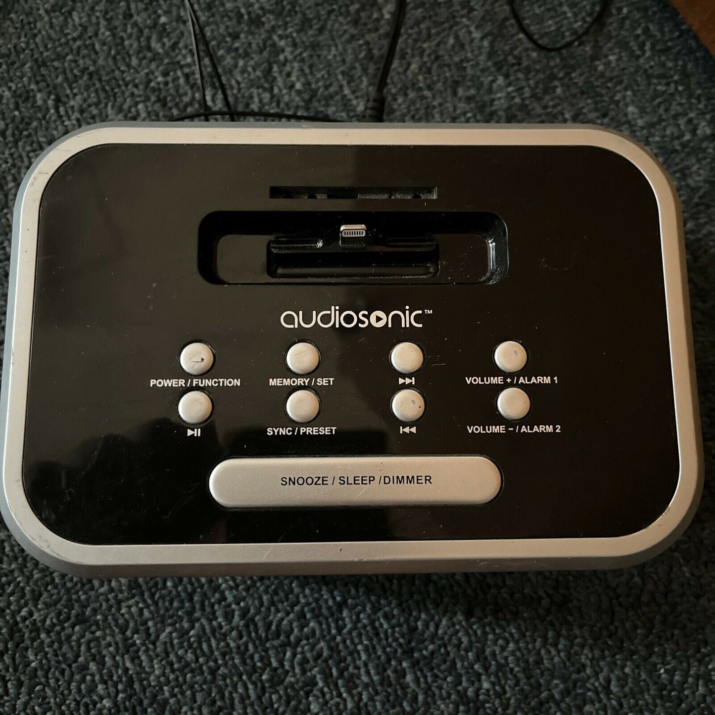 Audiosonic Alarm Clock Radio Lightning iPhone Dock ICR-05131