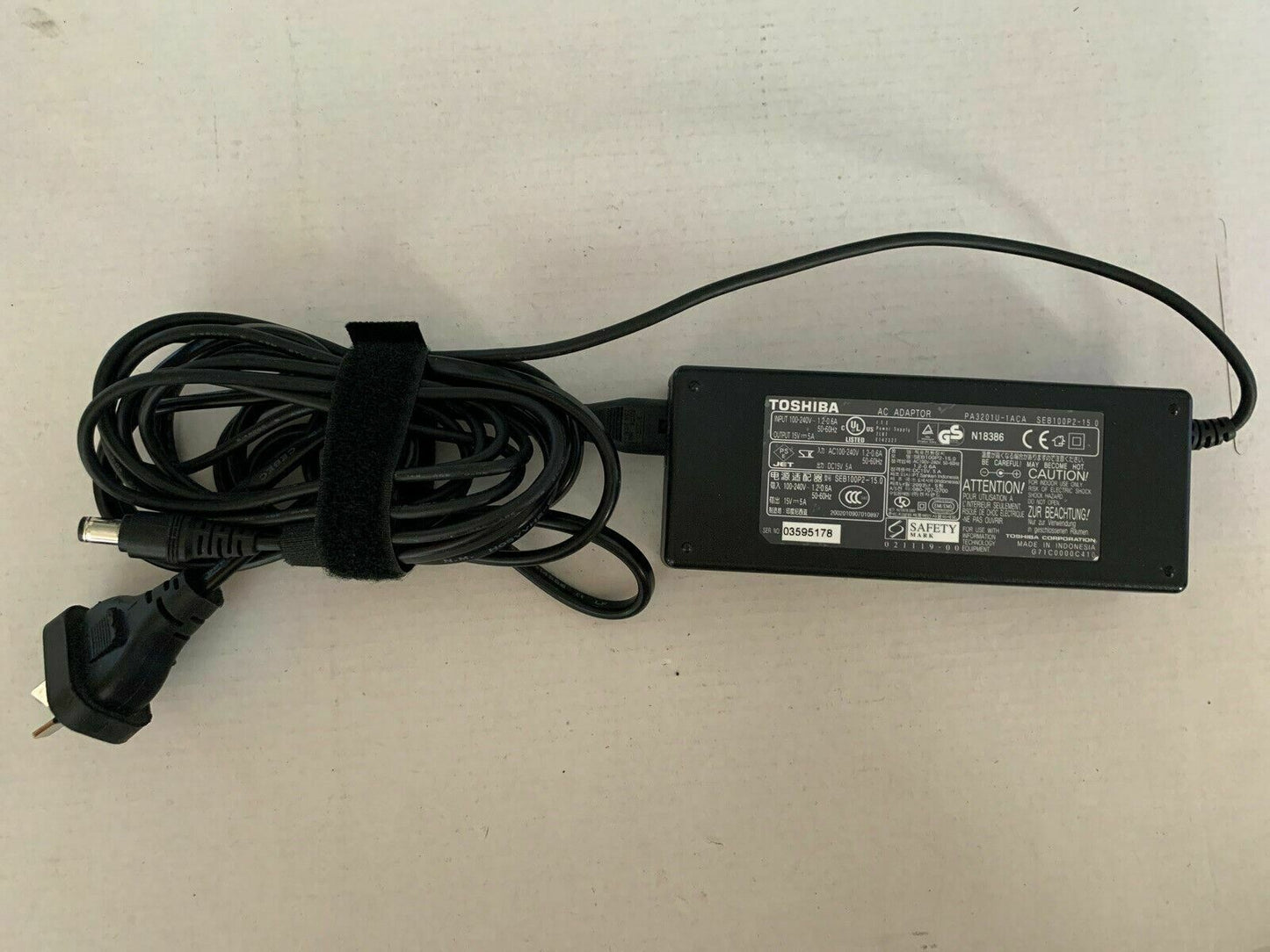 Genuine TOSHIBA AC Adapter PA3201U-1ACA SEB100P2-15.0 15V 5A 75W