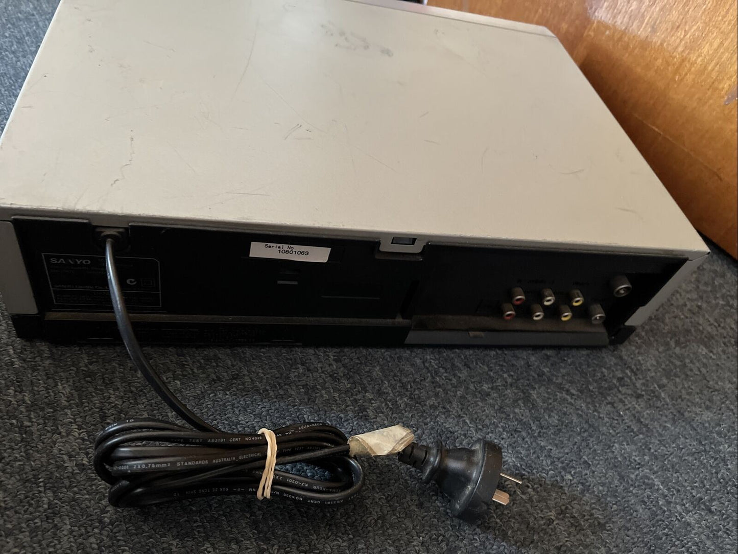 Sanyo VHR-VK810A VCR 6-Head VHS Player