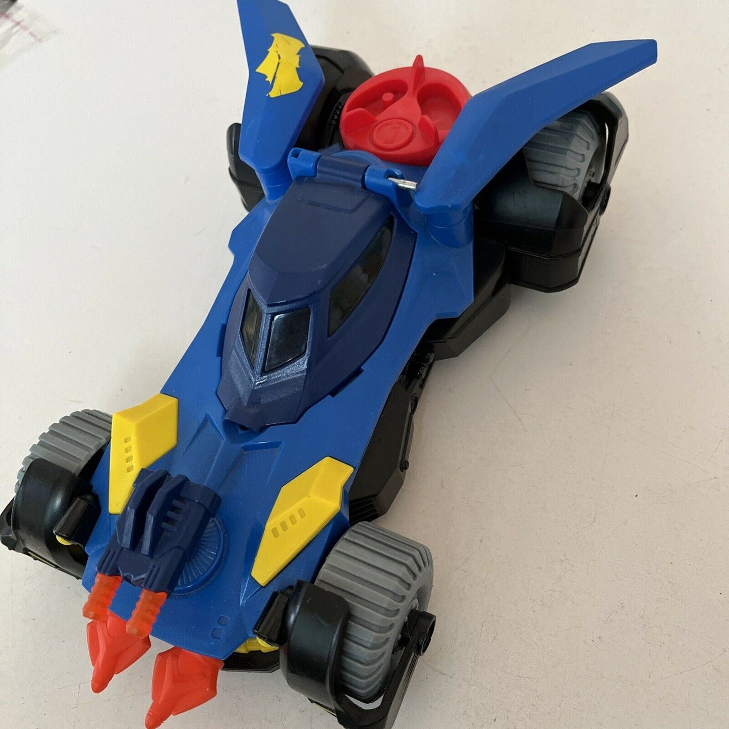 Batman  Fisher-Price Imaginext Batmobile DC Super Friends with Lights