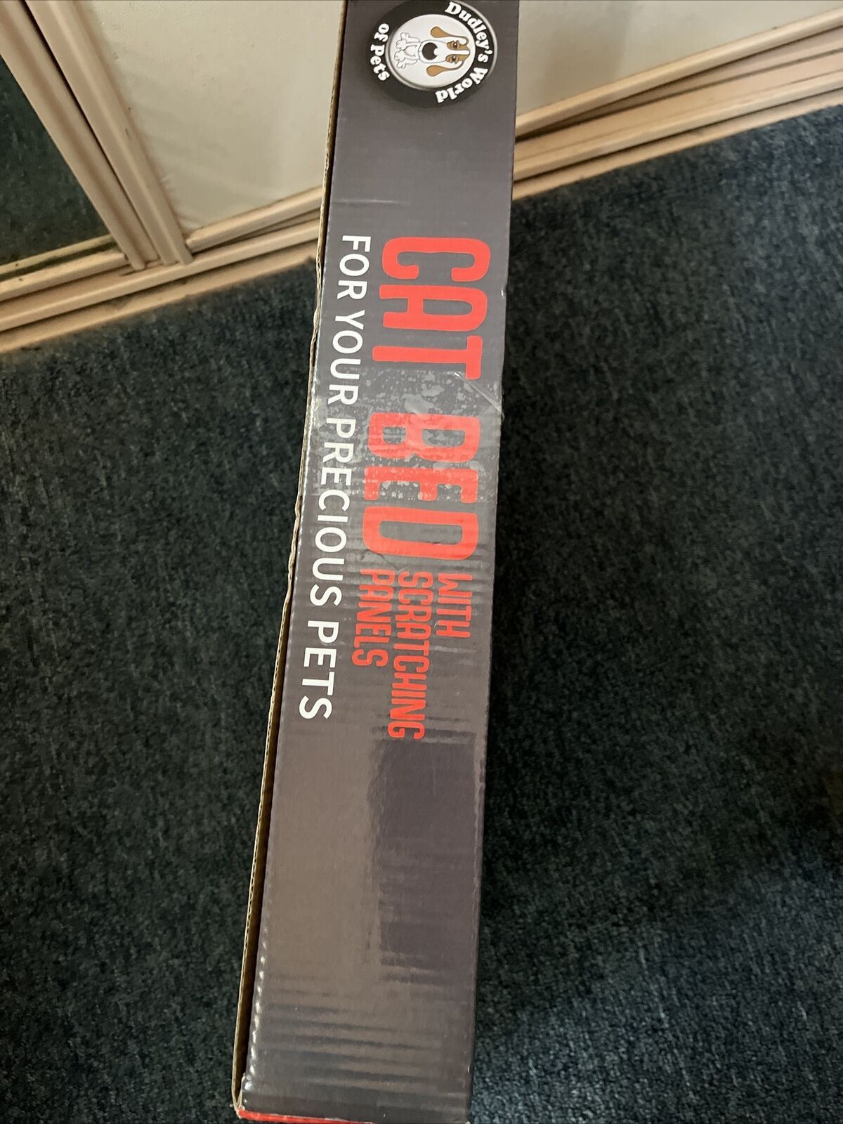 Cat Bed With Scratching Panels 42 x 24 x 35cm