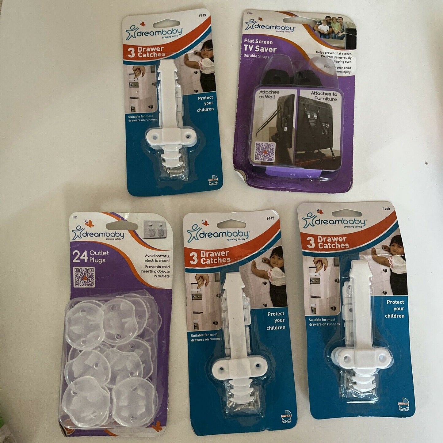 Dreambaby Outlet Plugs, 24 Piece Dreambaby,  Drawer Catch, Flat Screen Tv Saver