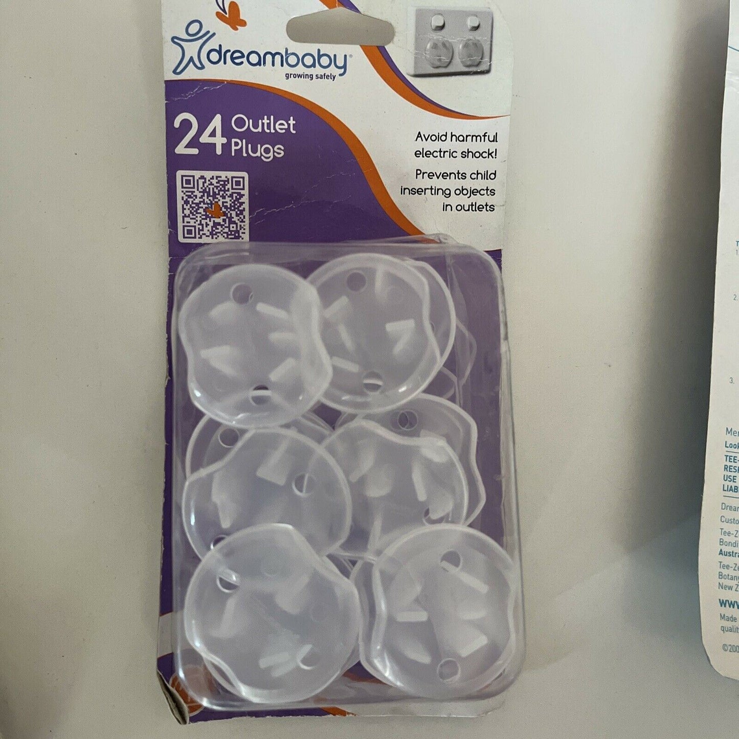 Dreambaby Outlet Plugs, 24 Piece Dreambaby,  Drawer Catch, Flat Screen Tv Saver