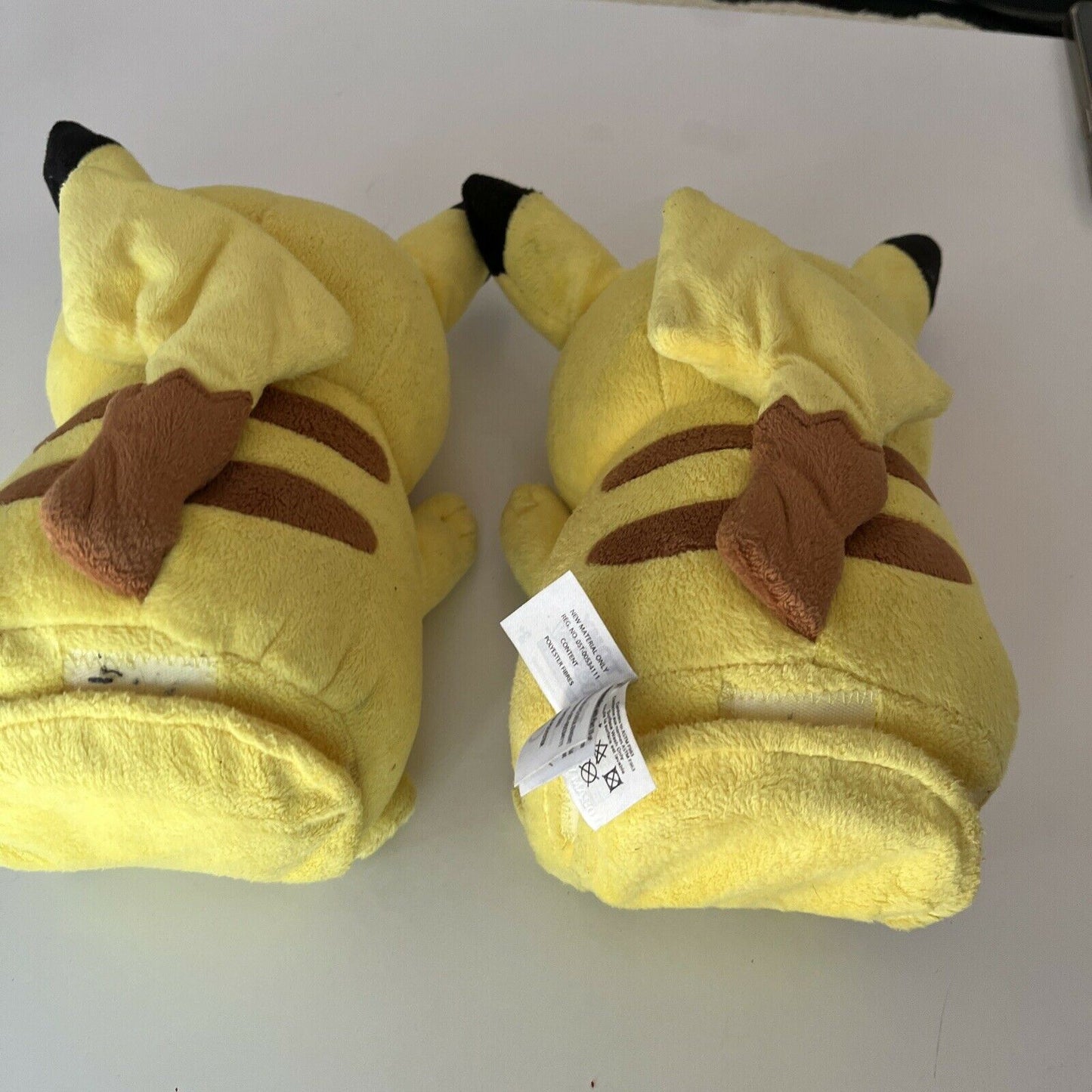 2x Pokemon Pikachu  10" Talking Light Up Cheeks Soft Cuddly Plush 2017 Tomy