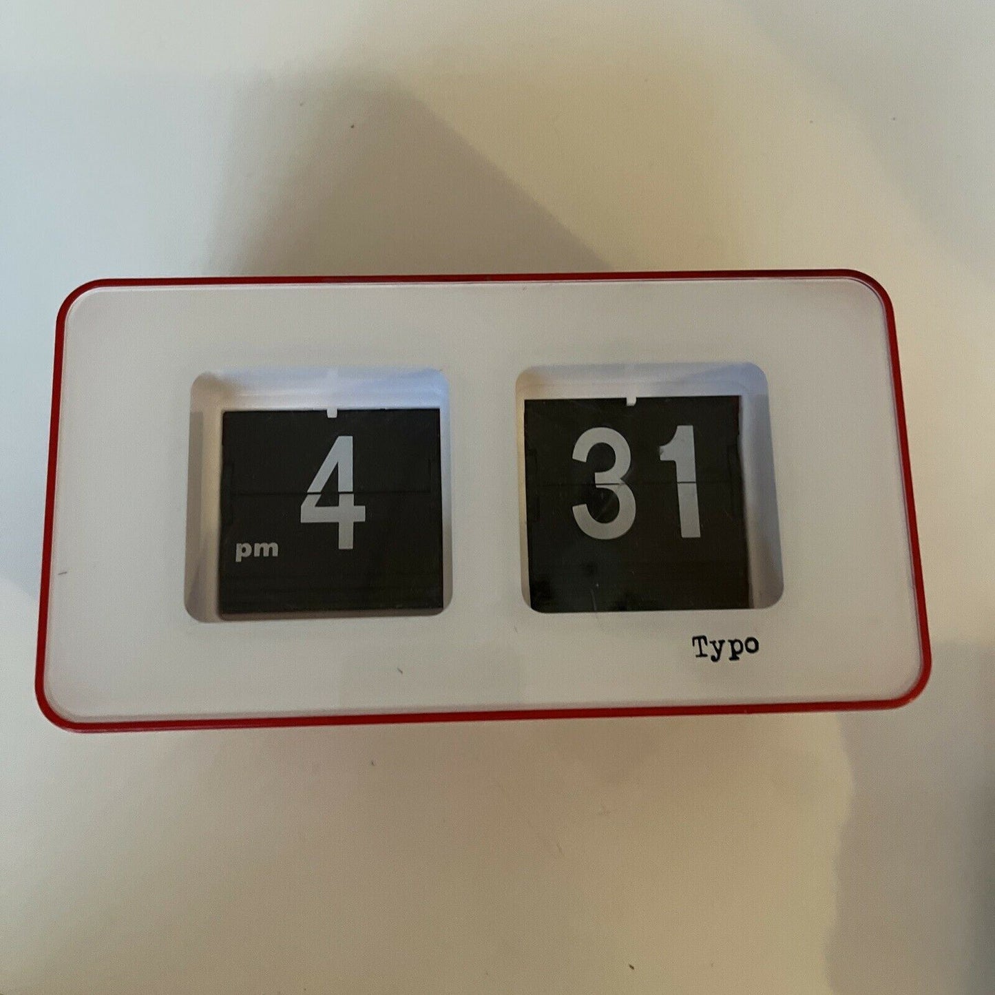 Typo Portable Flip Clock