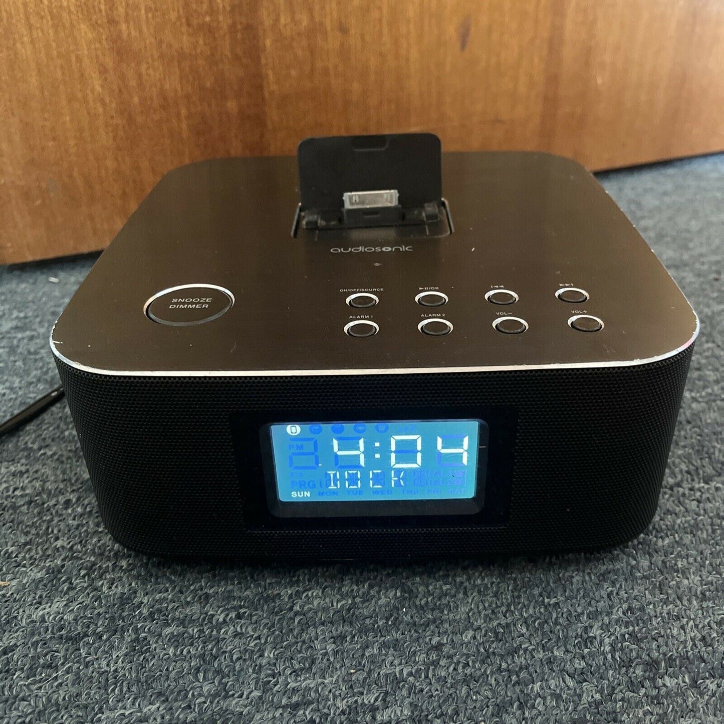 Audiosonic iPad/iPhone Alarm Clock Radio Speaker Dock DS430