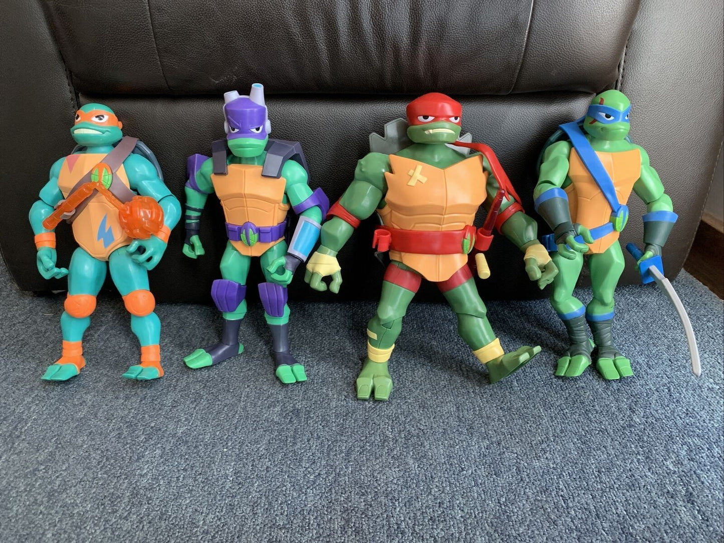 4x lot Teenage Mutant Ninja Turtles Playmates 2018 28cm