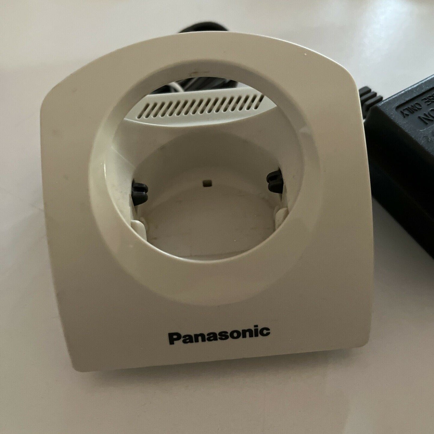 Genuine Panasonic PQLV30018ZAW Extension Charger & PQLV200AL AC Adapter