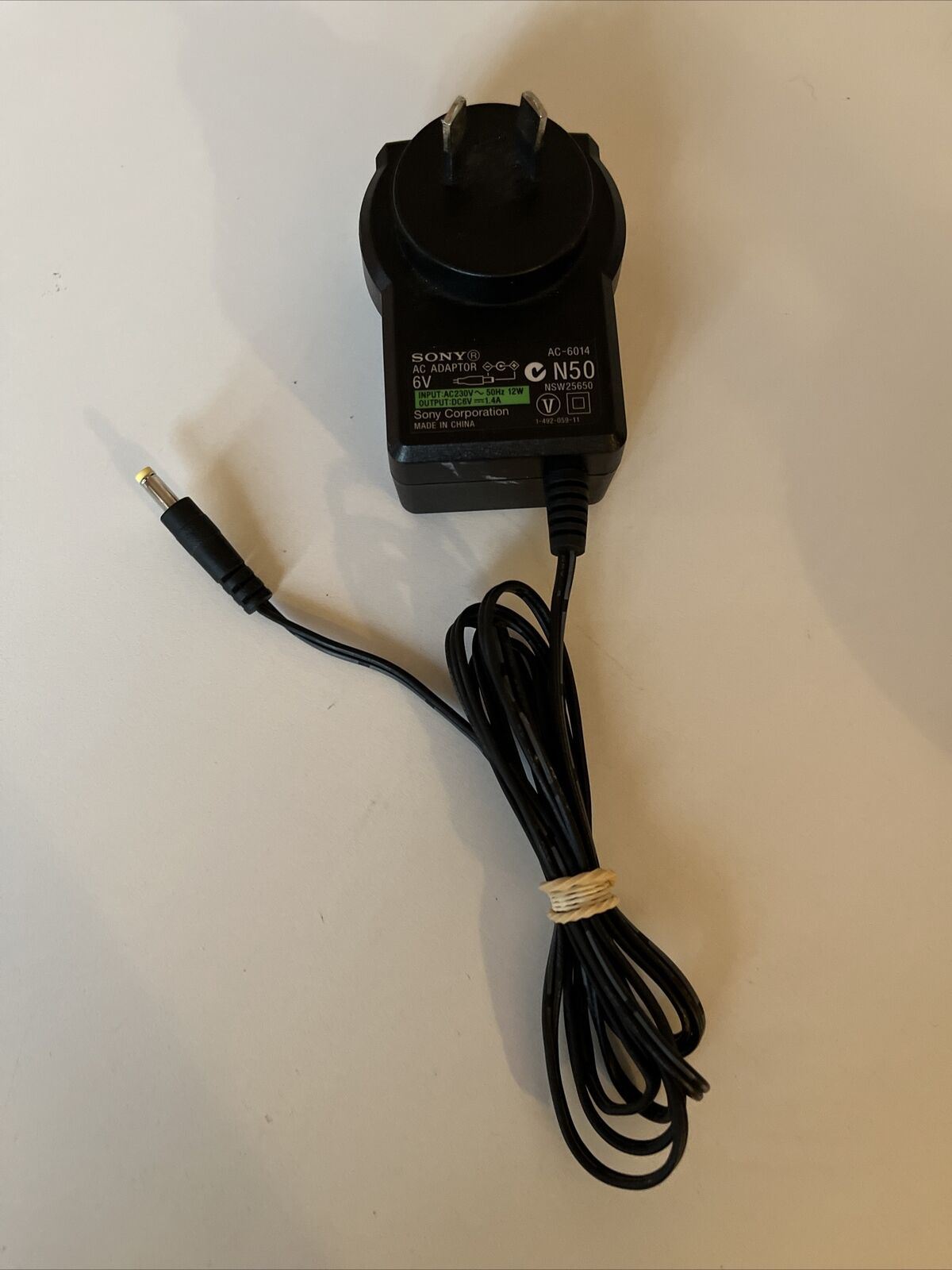 Genuine Sony AC-6014 AC Adaptor  6V Power Supply