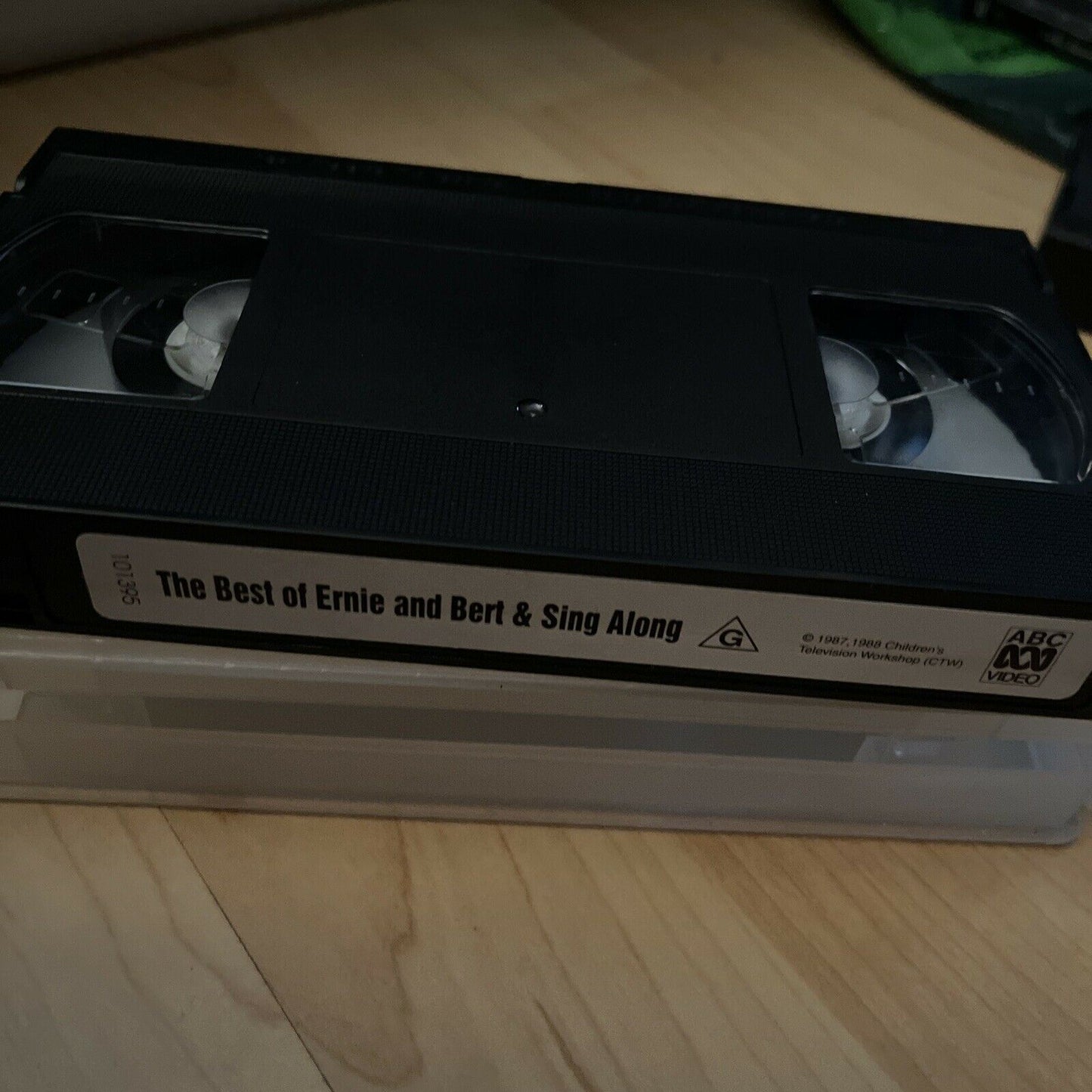 Sesame Street - The Best of Ernie & Bert & Sing Along VHS PAL TAPE