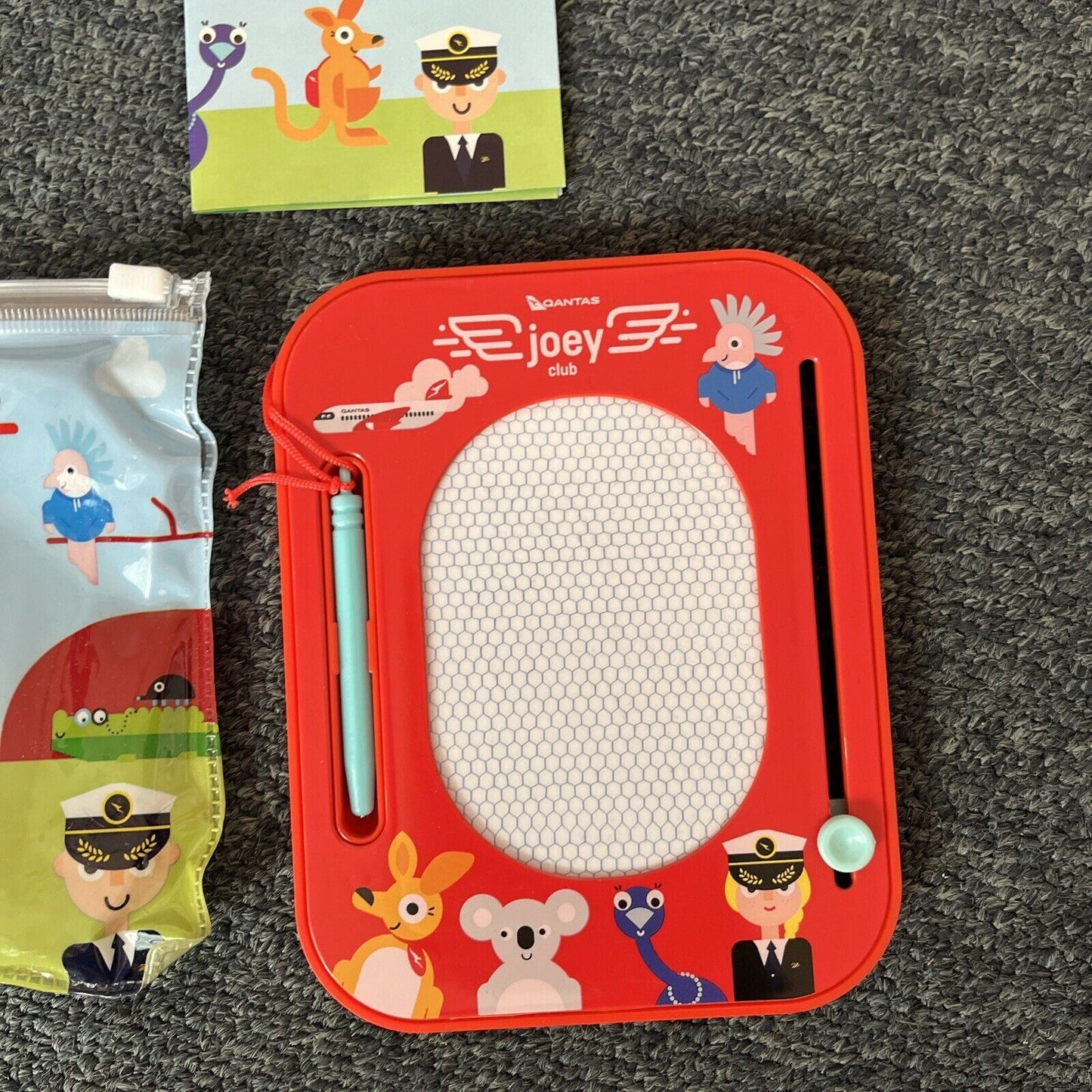 Qantas Kids Joey Club Etch A Sketch new in pack - Australia 2017