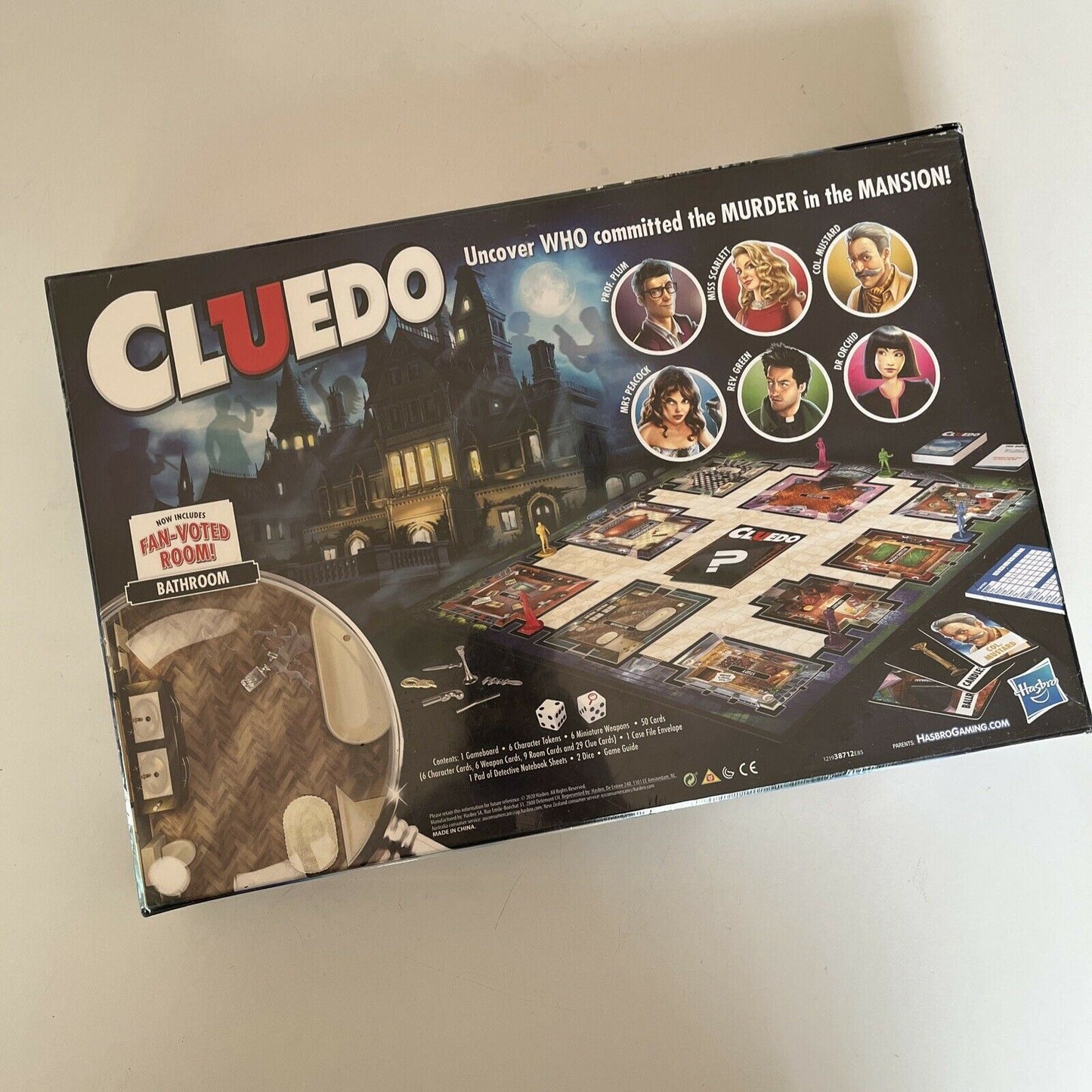 *New Sealed* Cluedo The Classic Mystery Game