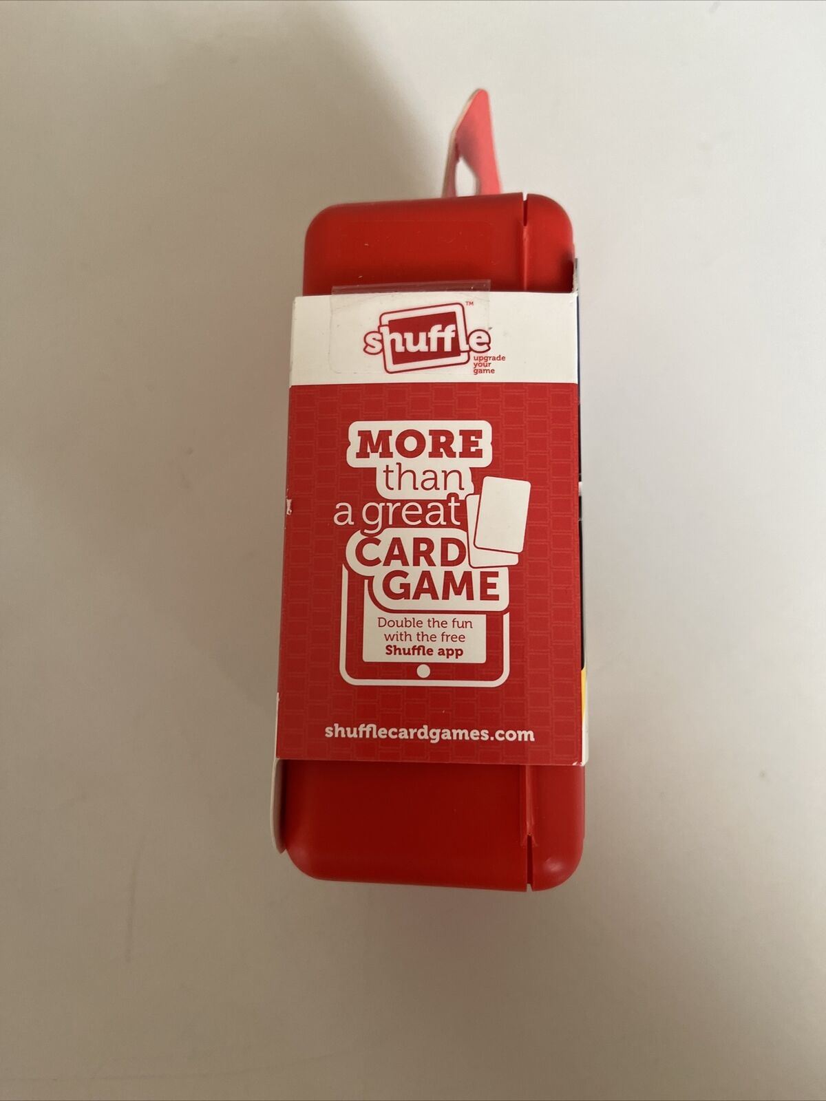 CLUEDO Shuffle Cards Card Game HASBRO 2015 NEW