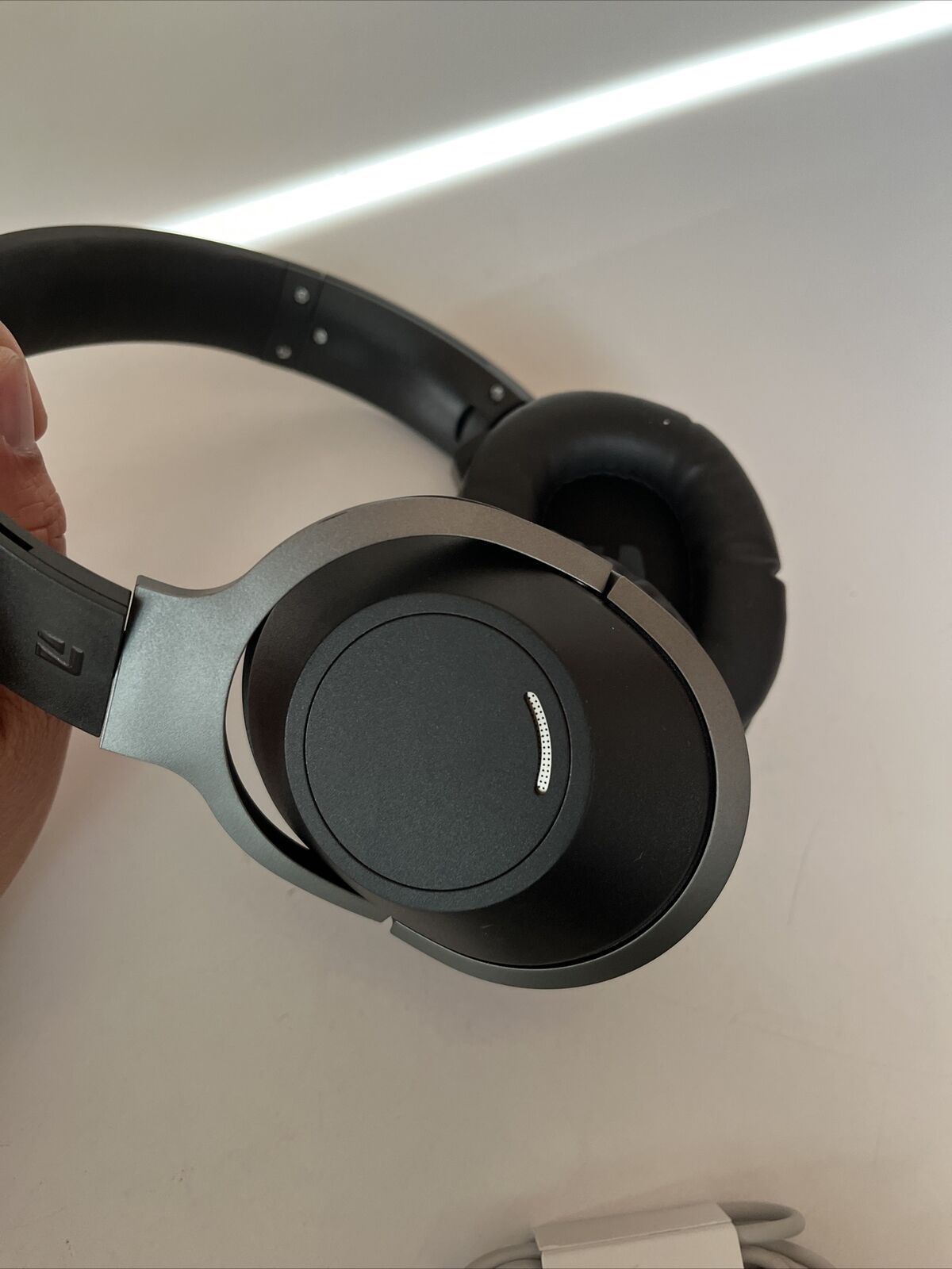 Liquid Ears Wireless Over-Ear Headphones Bluetooth - Black