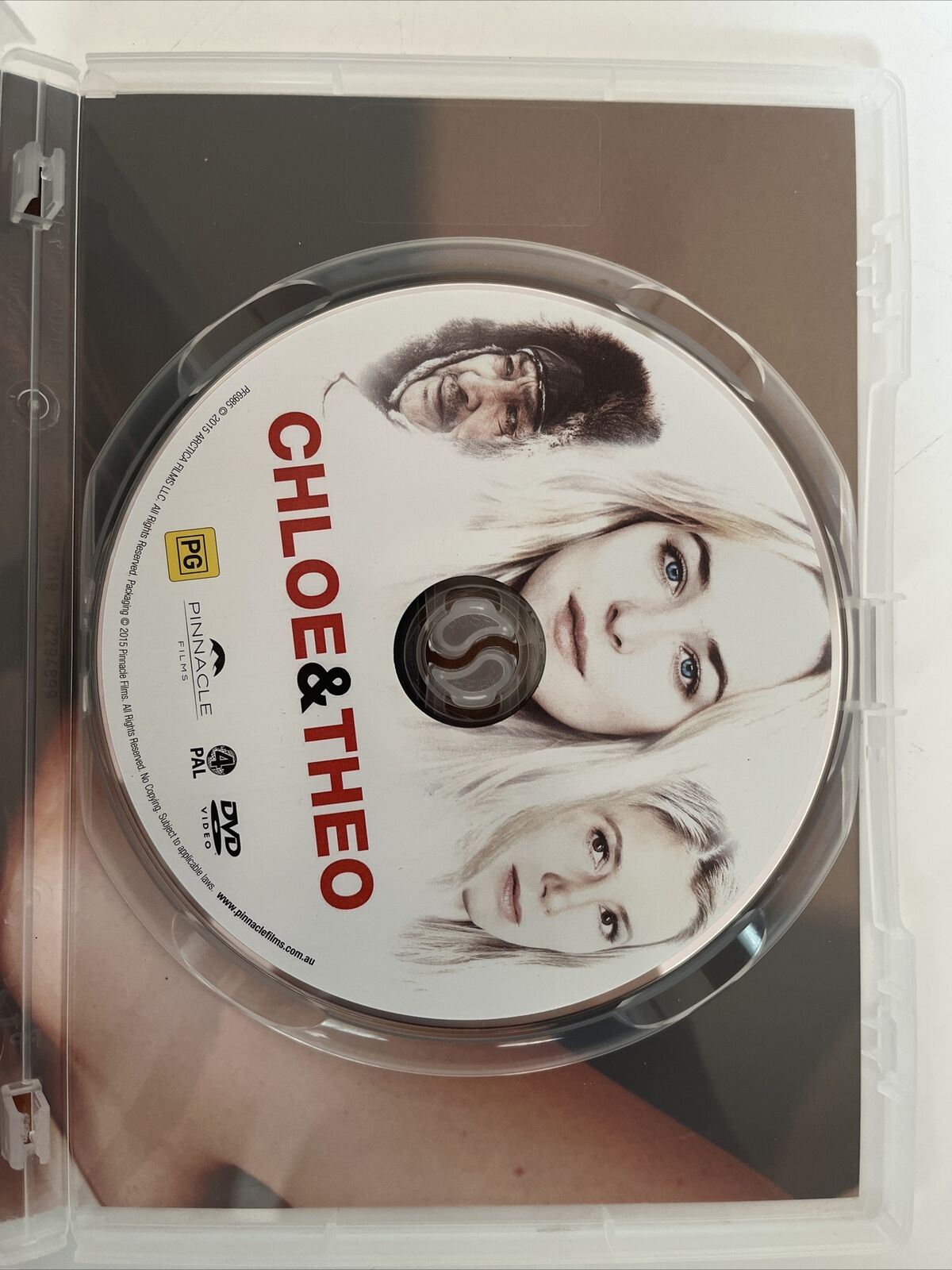 Chloe & Theo (DVD, 2015) Dakota Johnson, Mira Sorvino. Region 4 