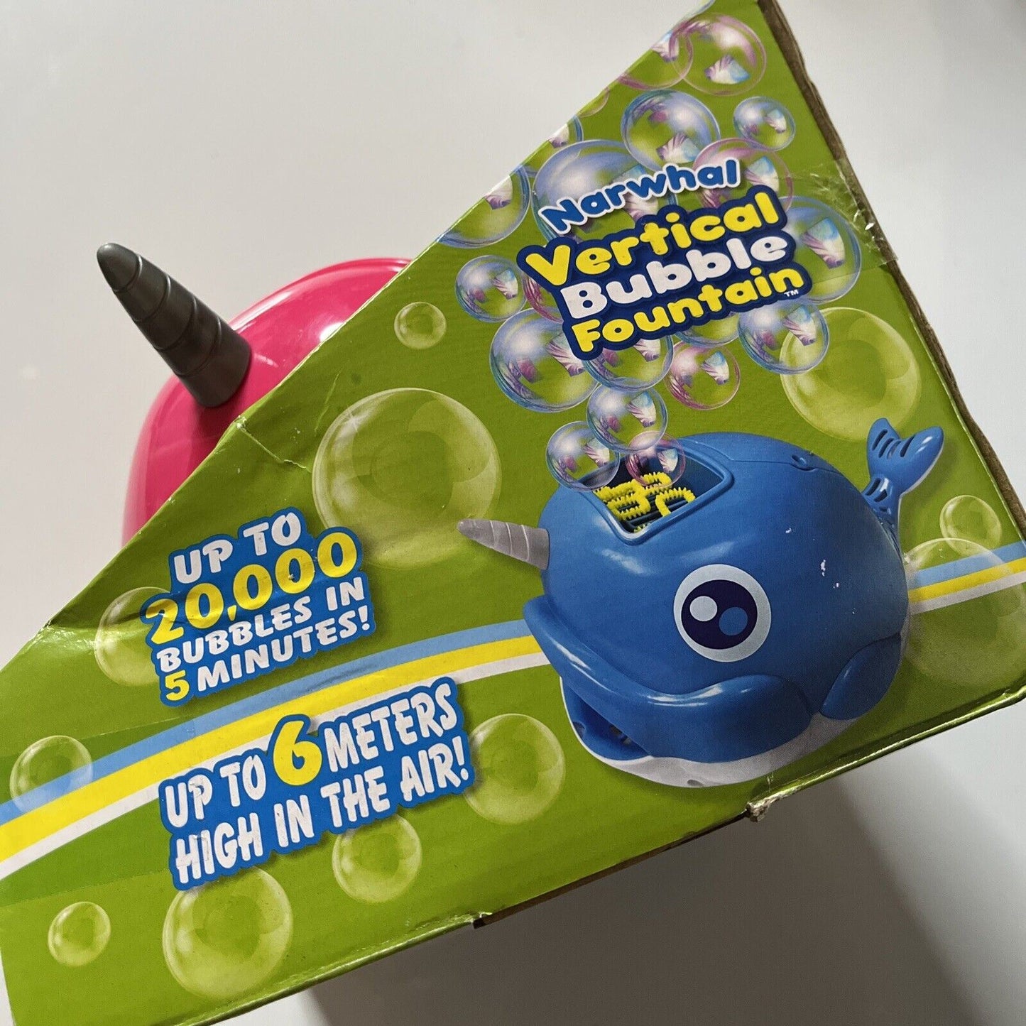 Narwhal Vertical  Bubble Fountain Toy - Creates 20,000 Bubbles in 5 Minutes