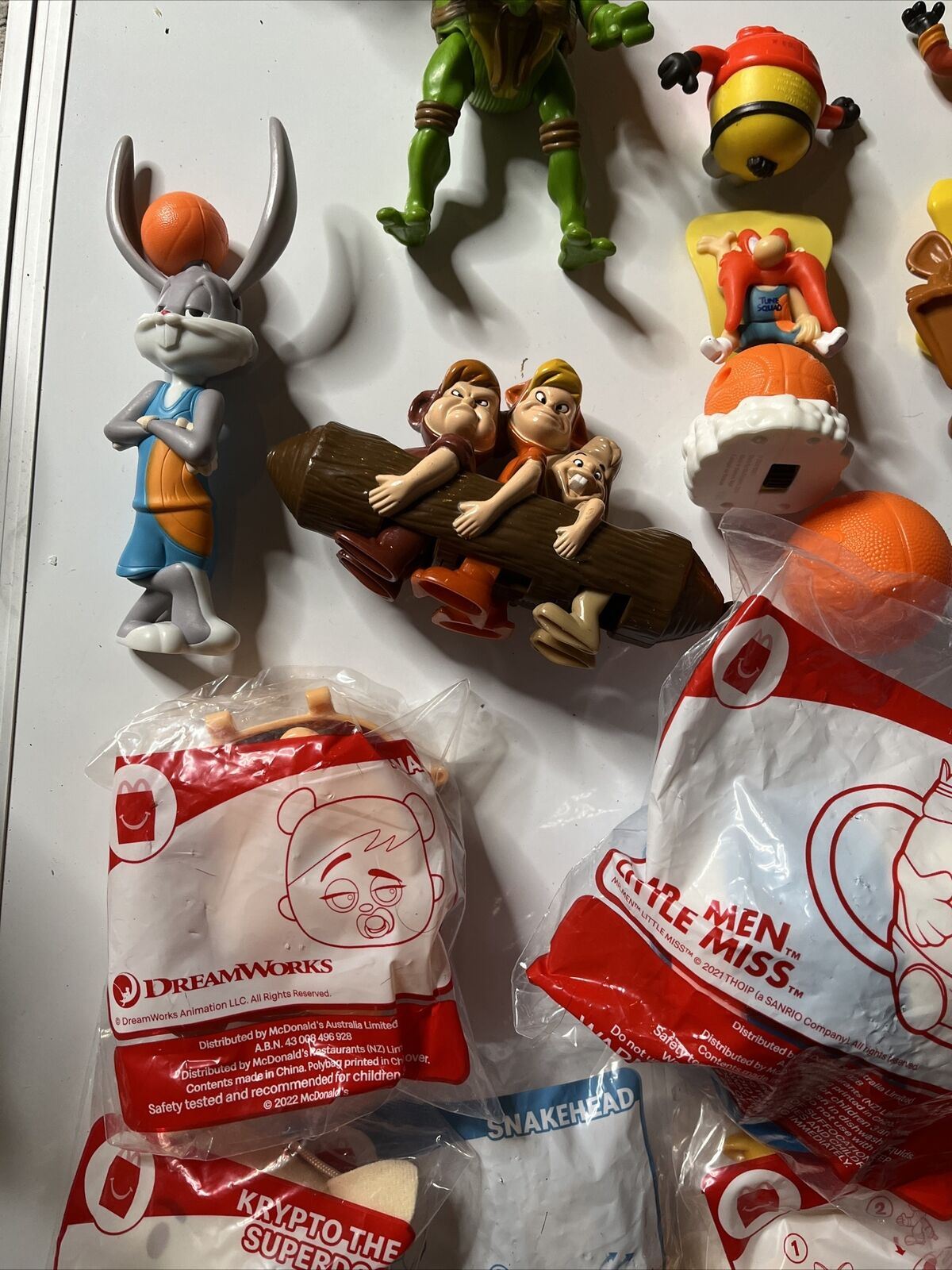 26x Mixed lot McDonald's Promotional Toy Sonic Space Jam Jurassic Park Warner Br