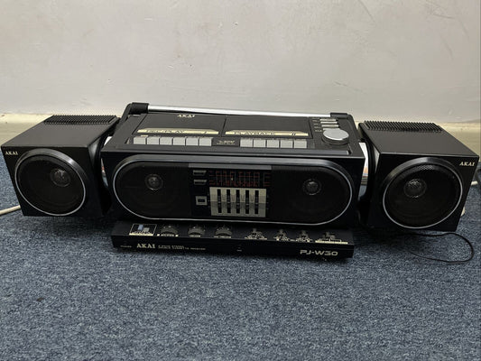 Akai PJ-W30 Boom Box Cassette Stereo AM/FM/SW RadioFor Parts Or Repair