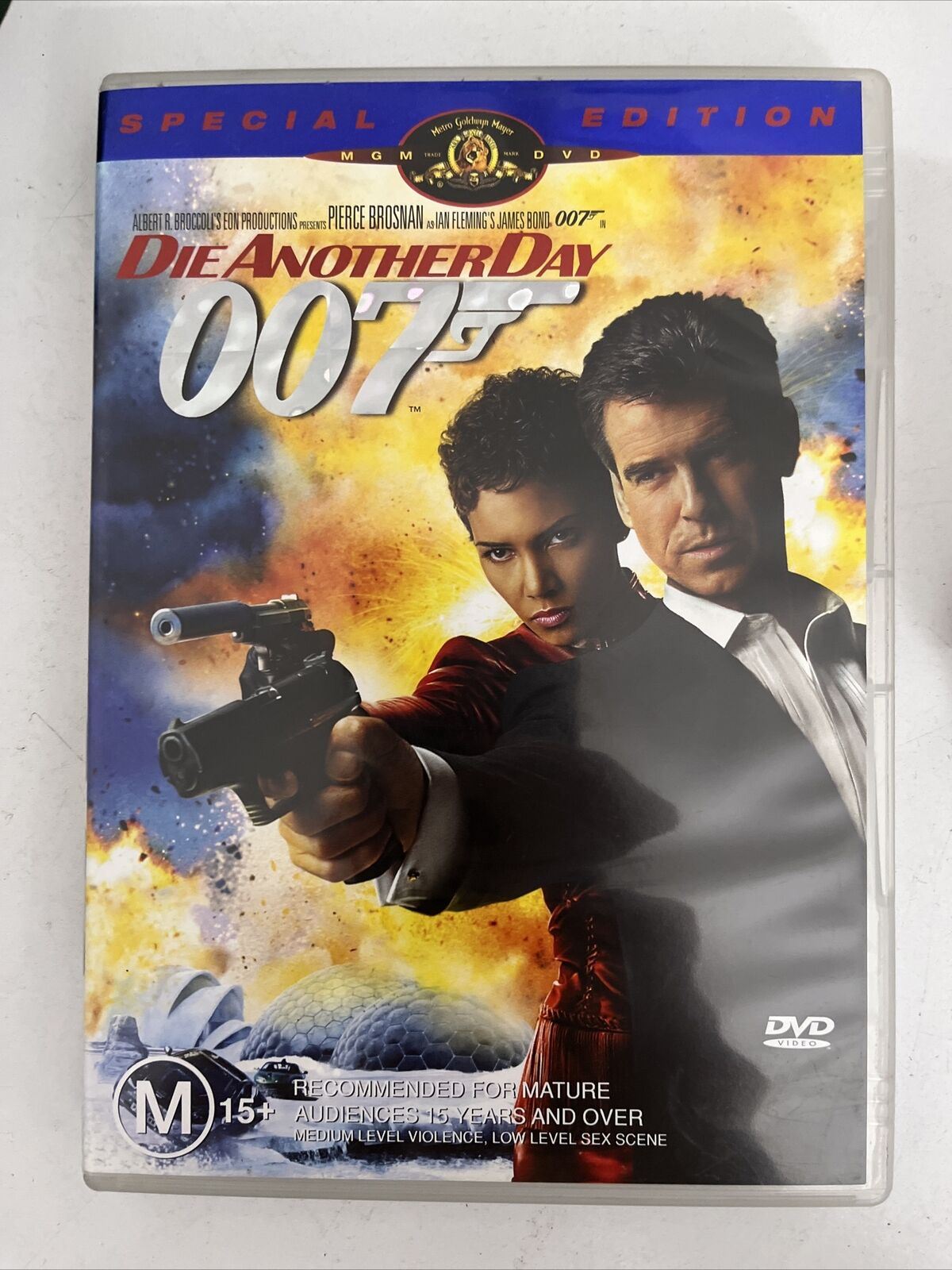 James Bond 007 Die Another Day (DVD, 2002) Pierce Brosnan, Halle Berry Region 4