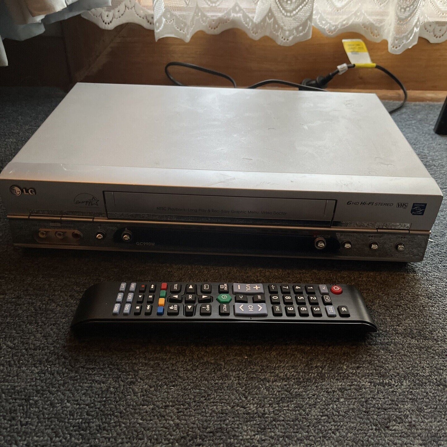 LG GC990W NTSC PAL VHS 6-Head VCR Player 110V-240V with Remote