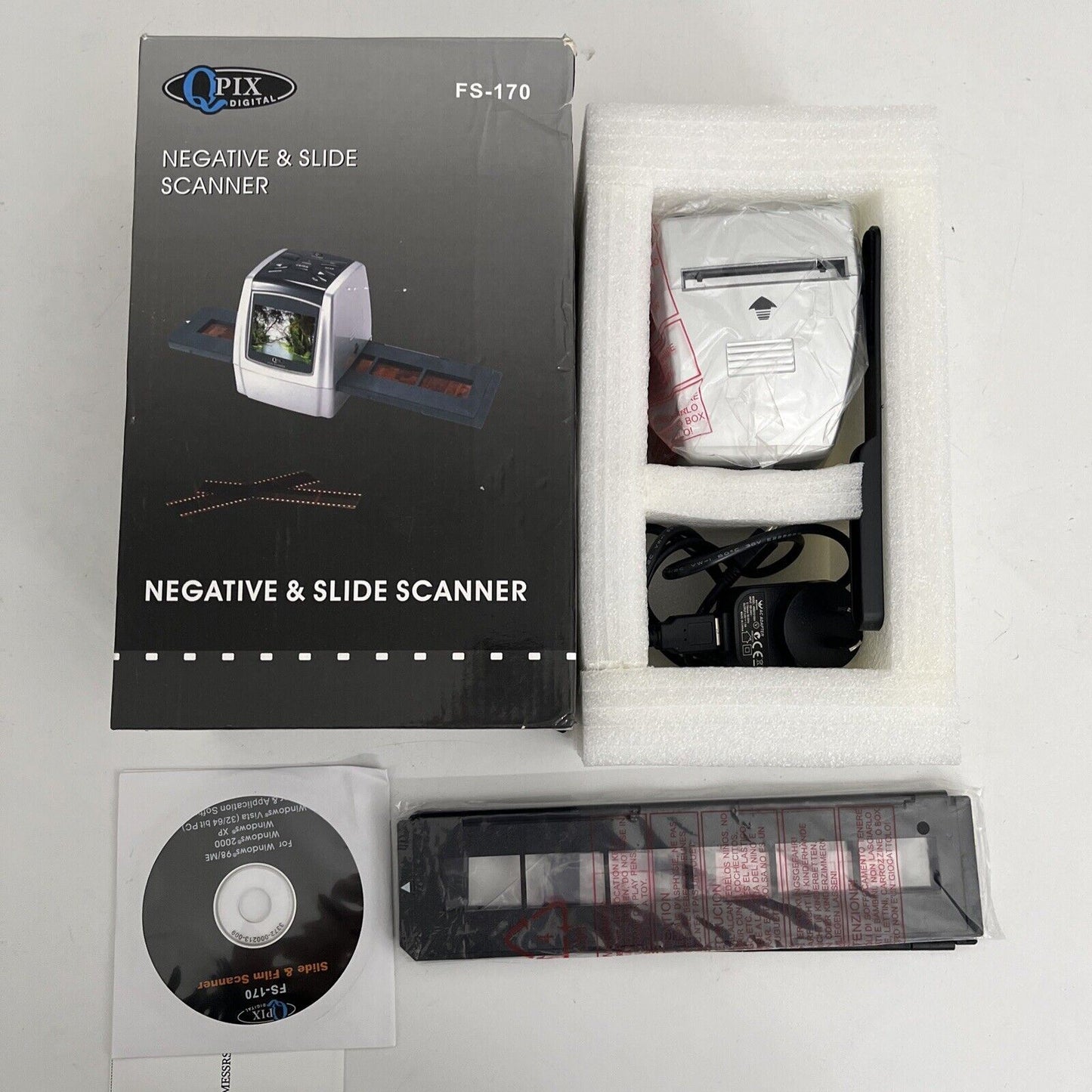 Qpix 35mm Film Negative & Slide Scanner FS-170 NEW