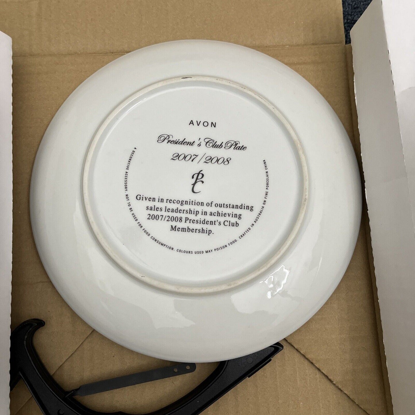 Collectable Avon President's Club Plate 2007 / 2008